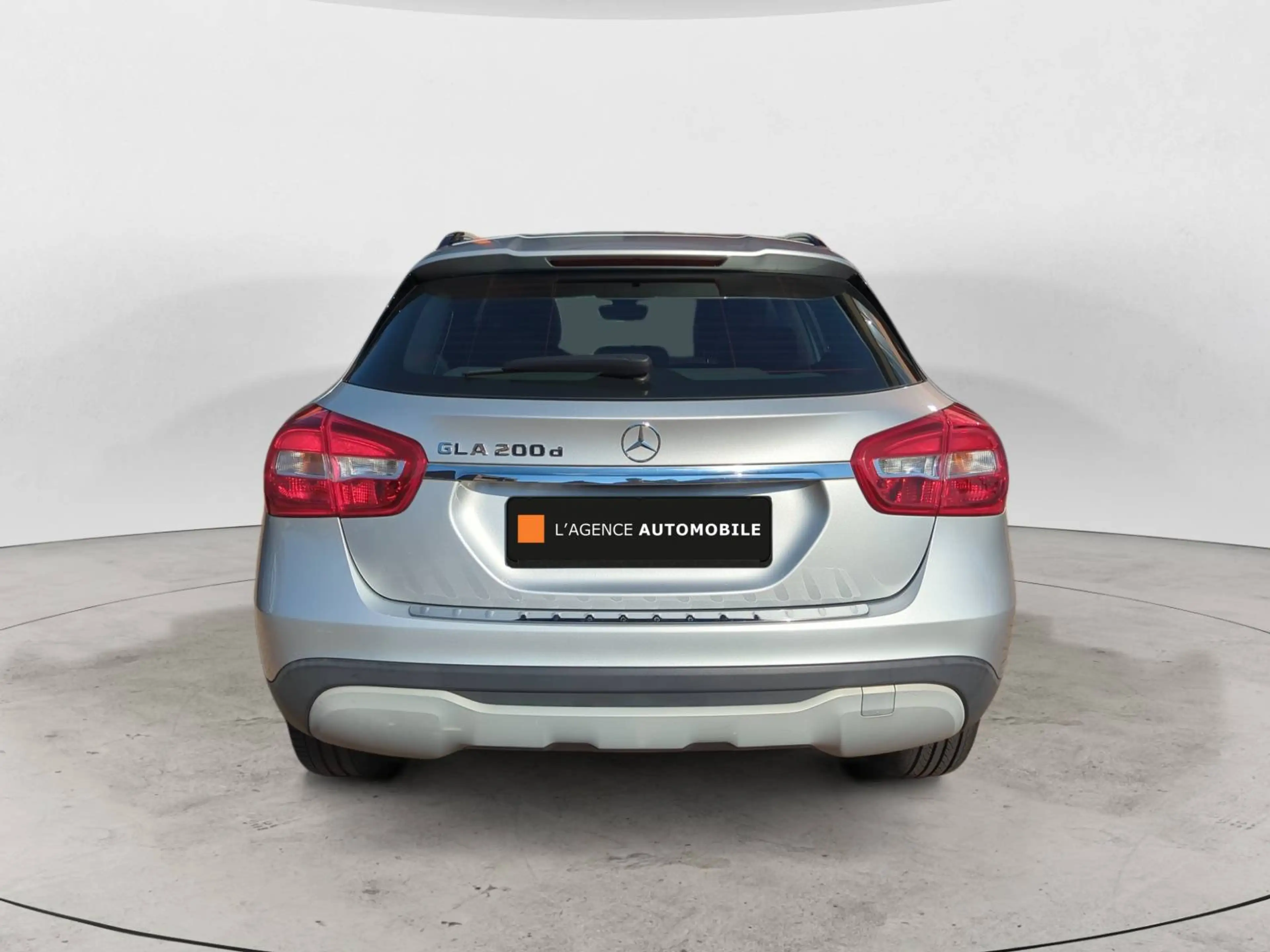 Mercedes-Benz GLA 200 d Garantie 12 à 36 Mois — photo 5