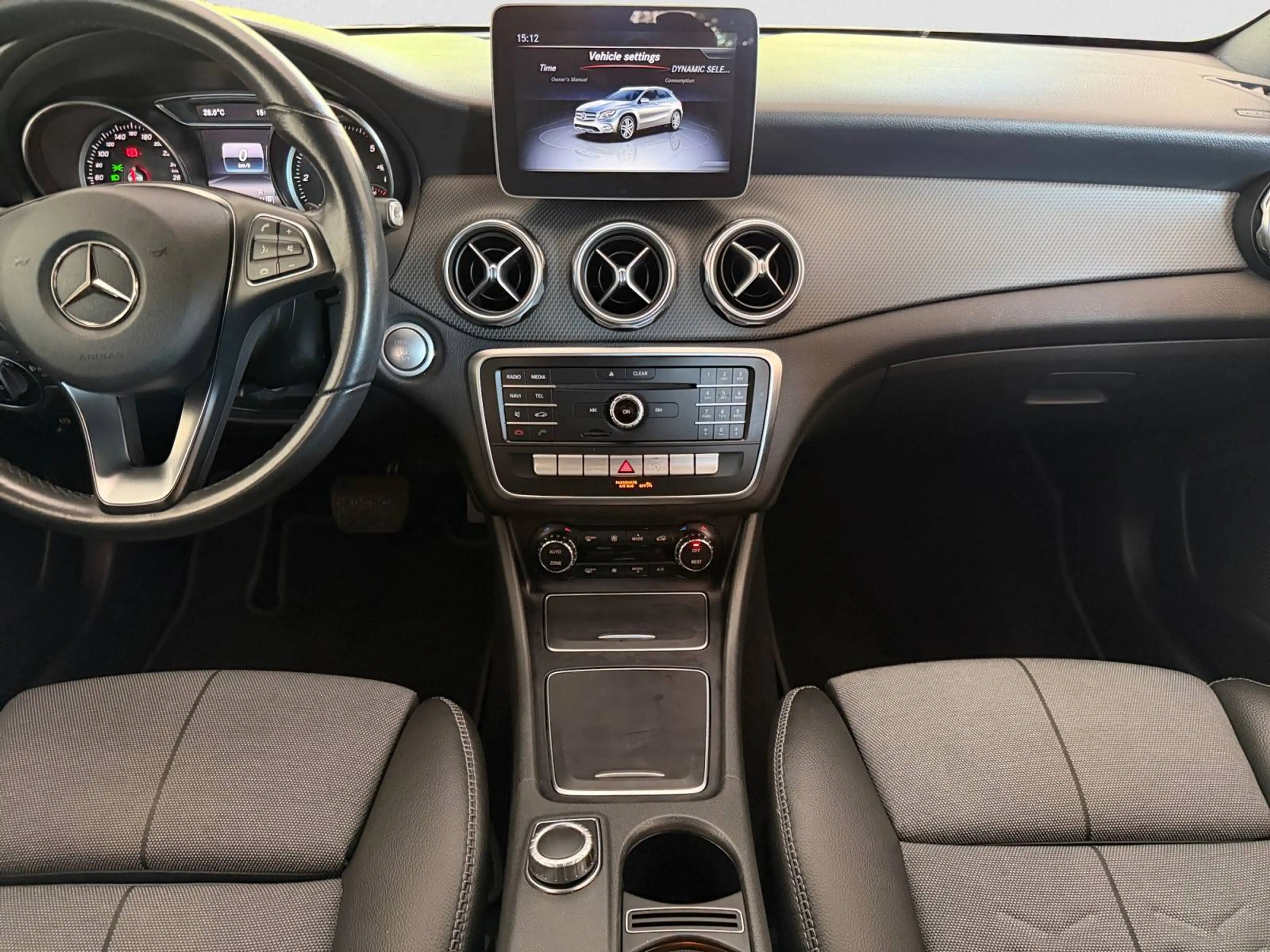 Mercedes-Benz GLA 200 d Garantie 12 à 36 Mois — photo 12
