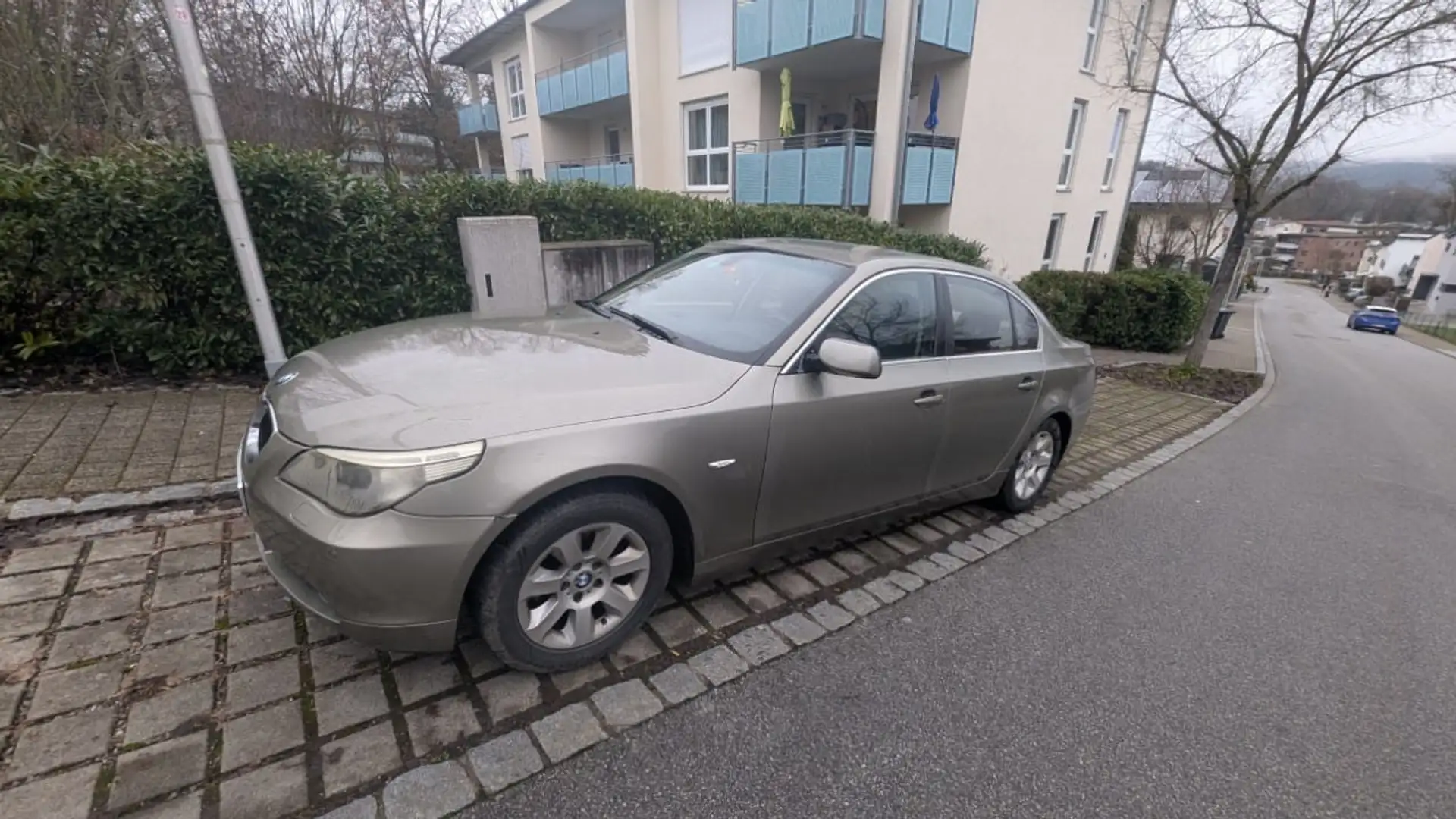 BMW 525 525d Grün - 2