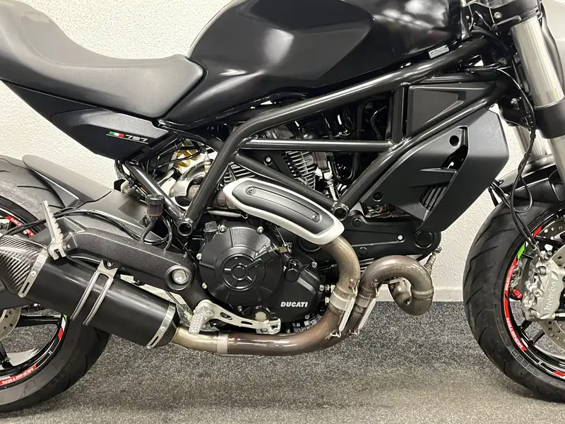 Ducati Monster 797 - foto 6