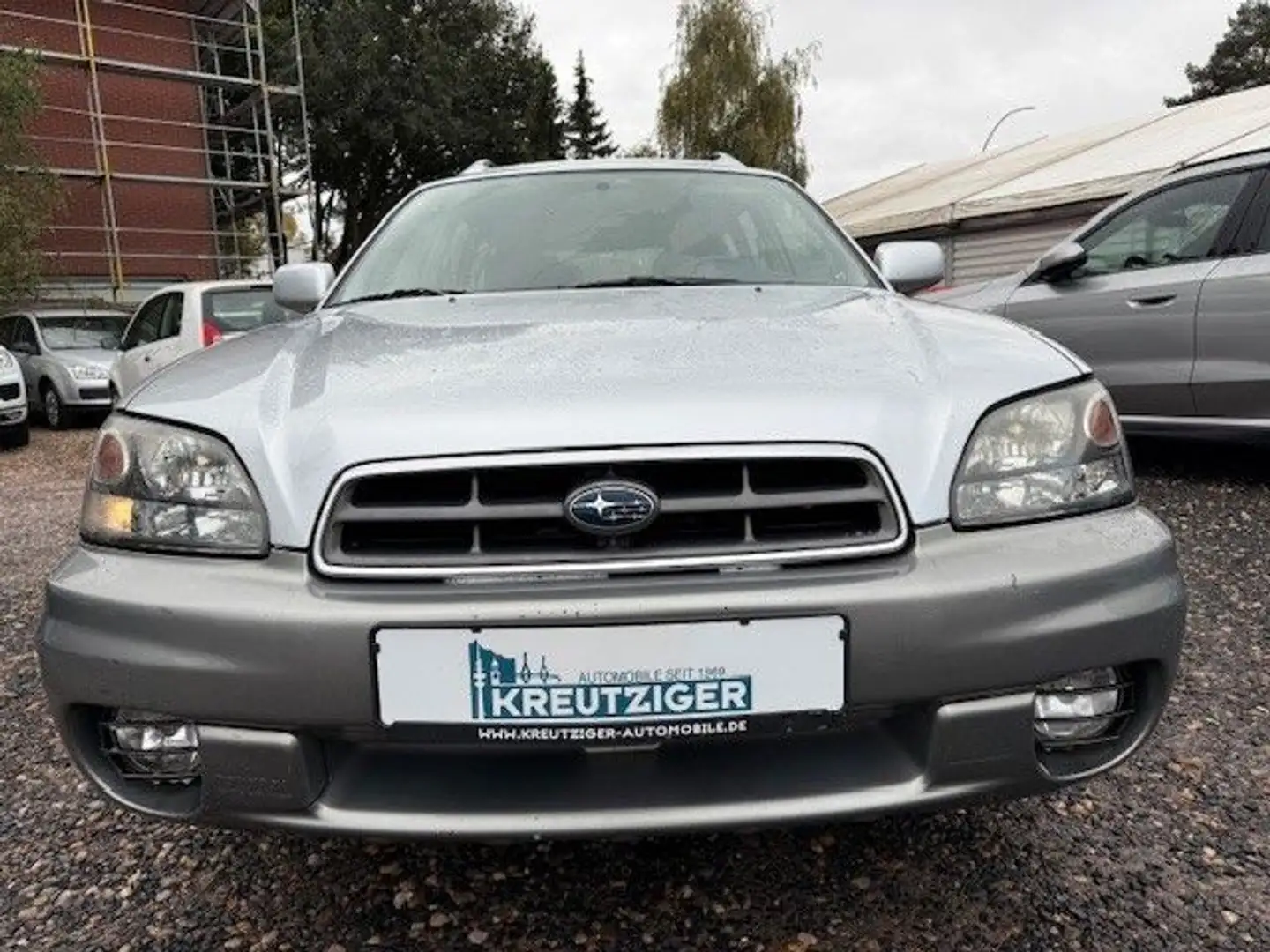 Subaru OUTBACK 2.5 Silber - 2