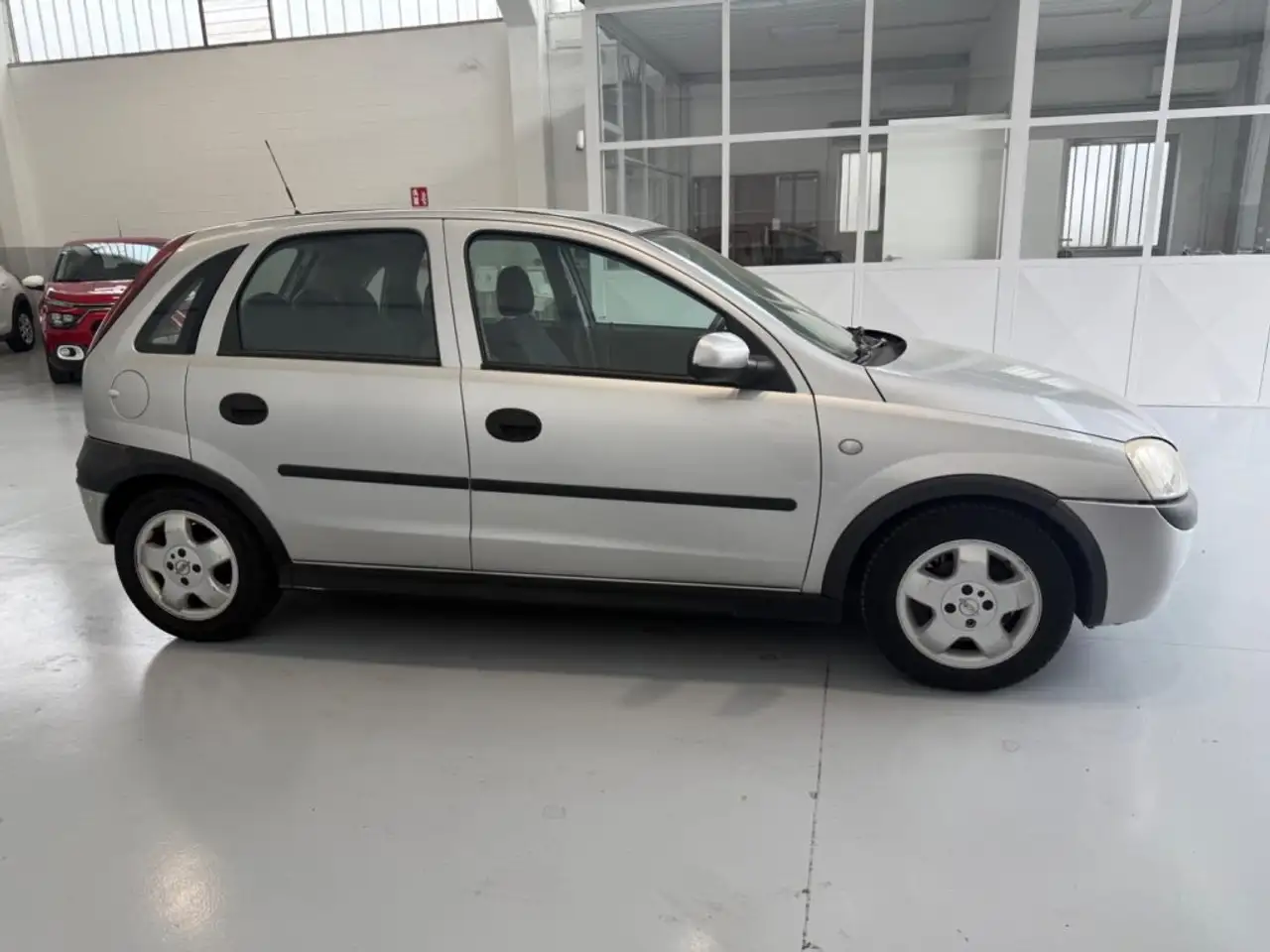 Opel Corsa 1.2i 16V cat 5 porte, foto 4