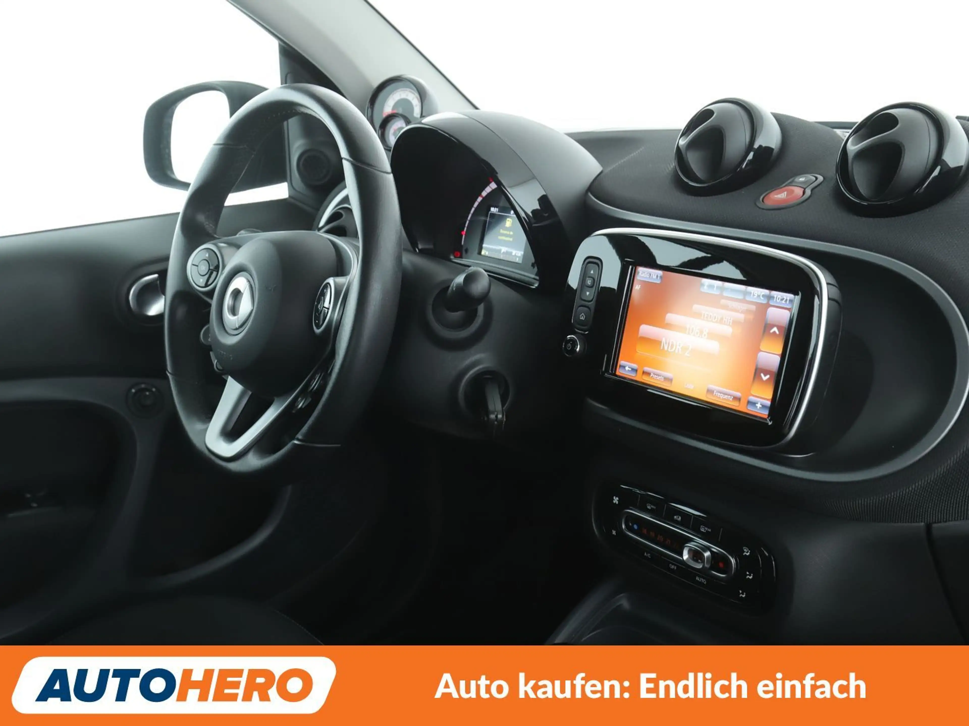 smart forTwo 0.9 Turbo Basis passion Aut.*NAVI*PDC*SHZ* — photo 12
