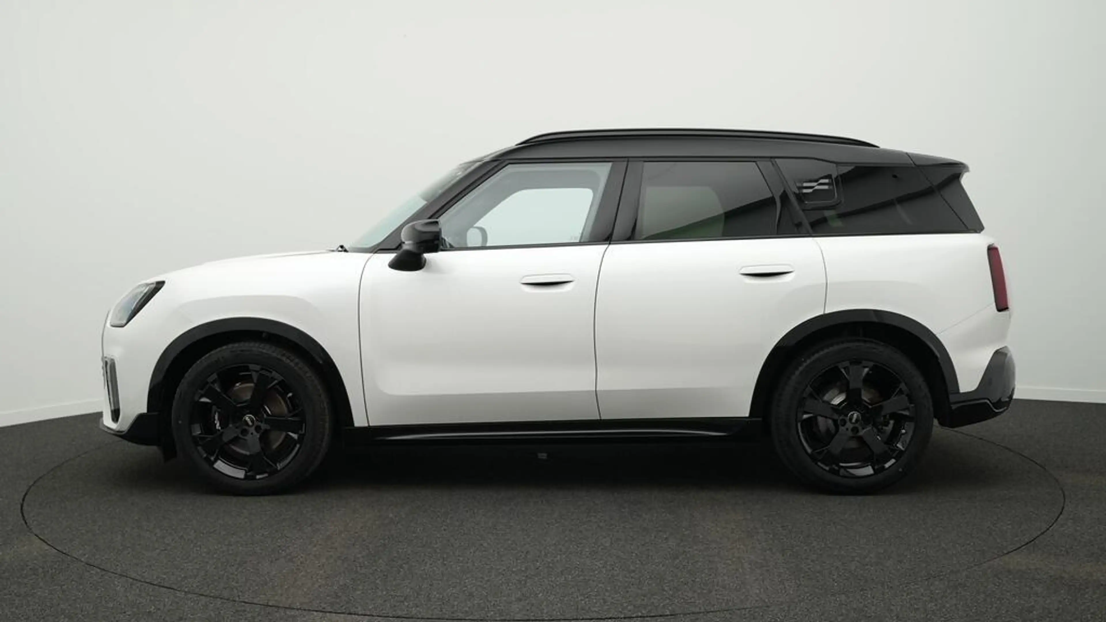 MINI Countryman D John Cooper Works Trim — photo 3