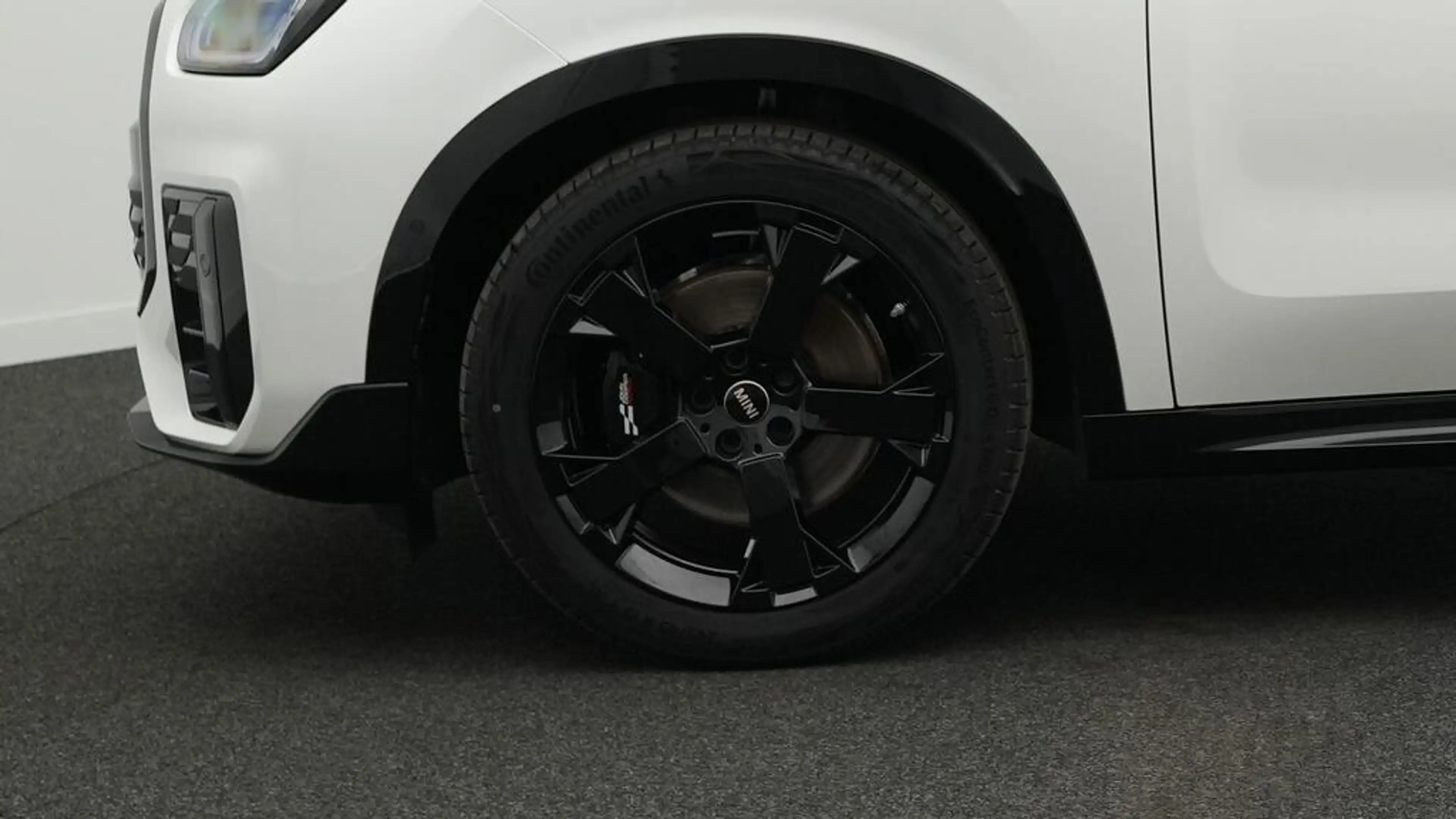 MINI Countryman D John Cooper Works Trim — photo 11