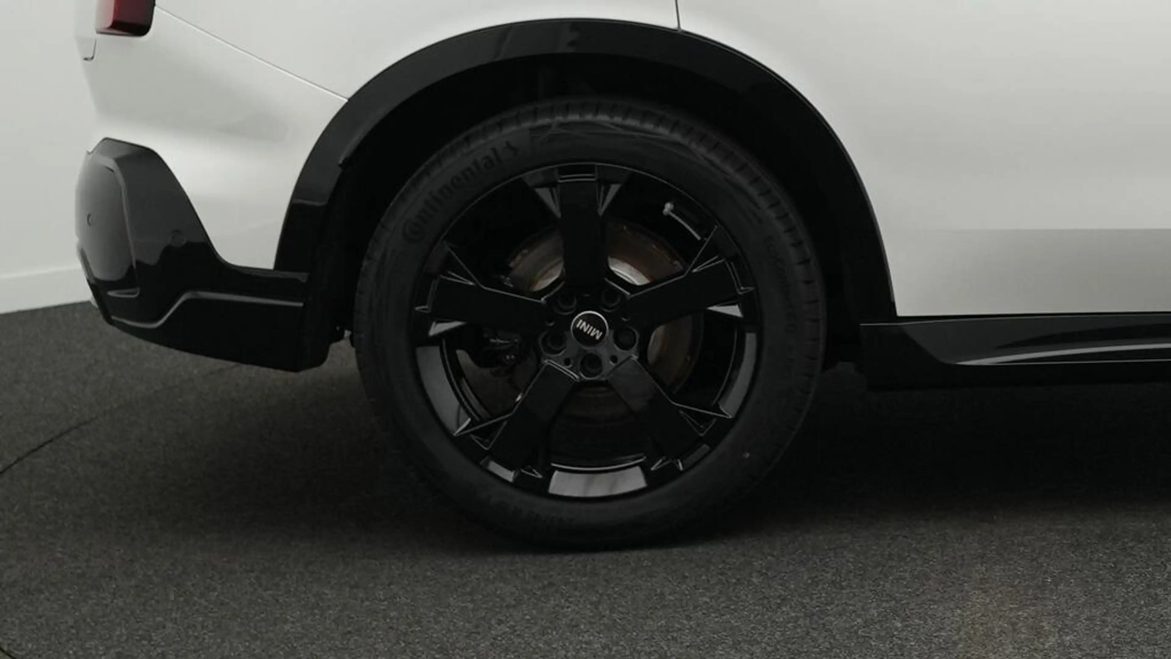 MINI Countryman D John Cooper Works Trim — photo 12