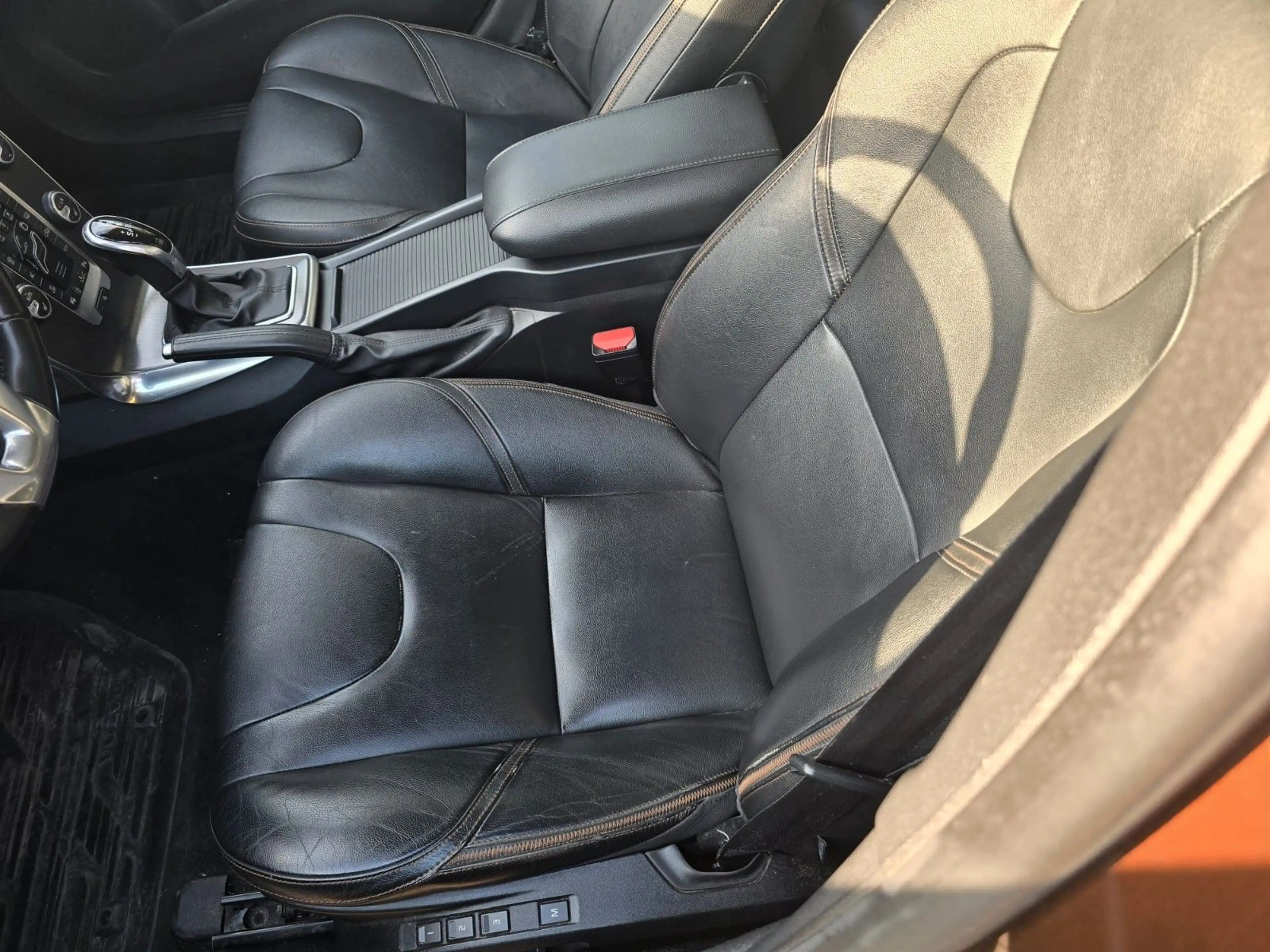 Volvo V40 Cross;Automatik;TÜVNEU;Ink-2.JahreGarantie — photo 11