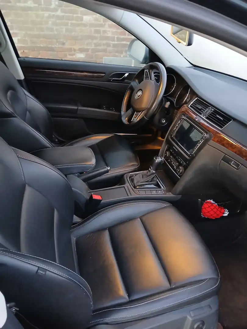 Skoda Superb Superb SW 1.6 CR TDi Elegance DSG Bleu - 2