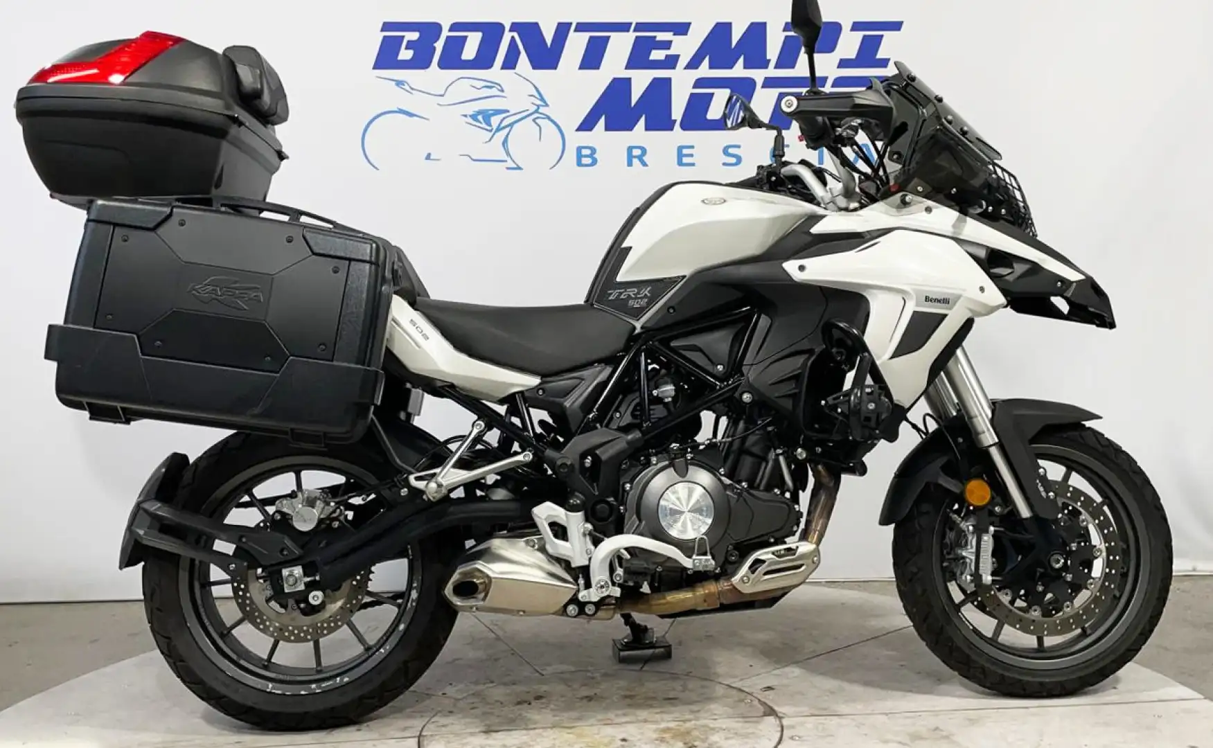 Benelli TRK 502 2020 + TRIS VALIGIE - PAT A2 ( 35KW ) Blanc - 1