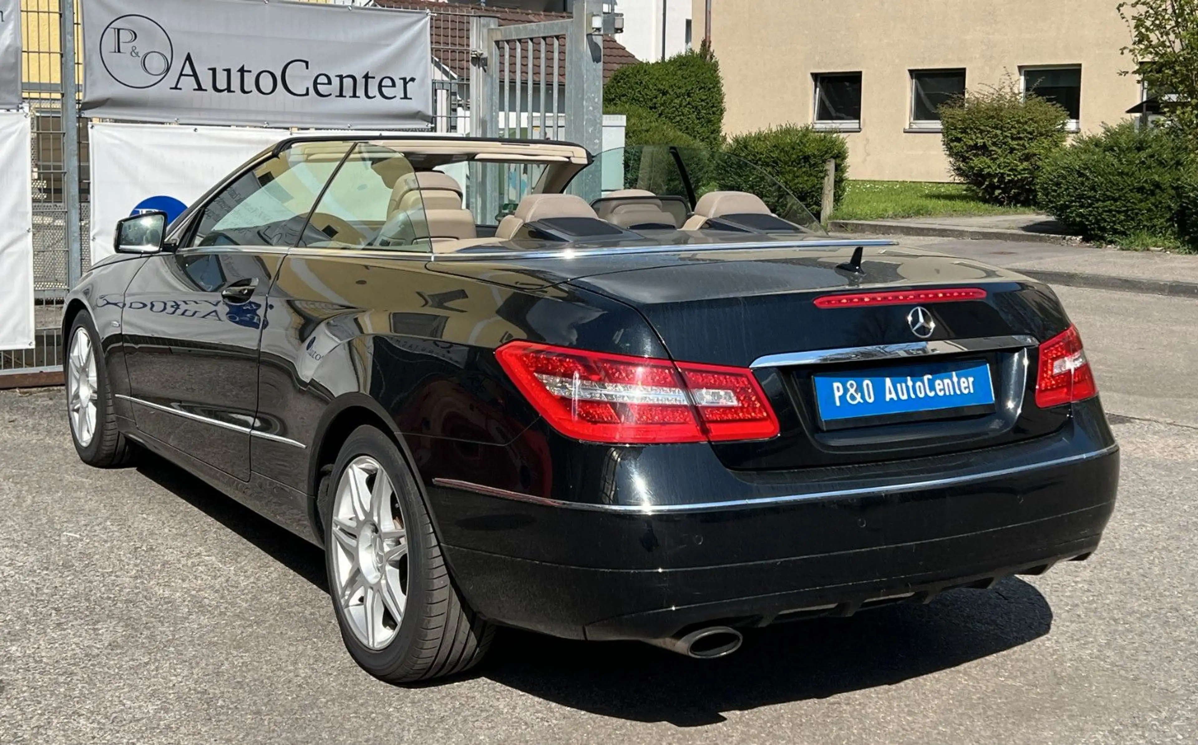 Mercedes-Benz E 250 CGI Cabrio BE Leder Navi Xenon — photo 6