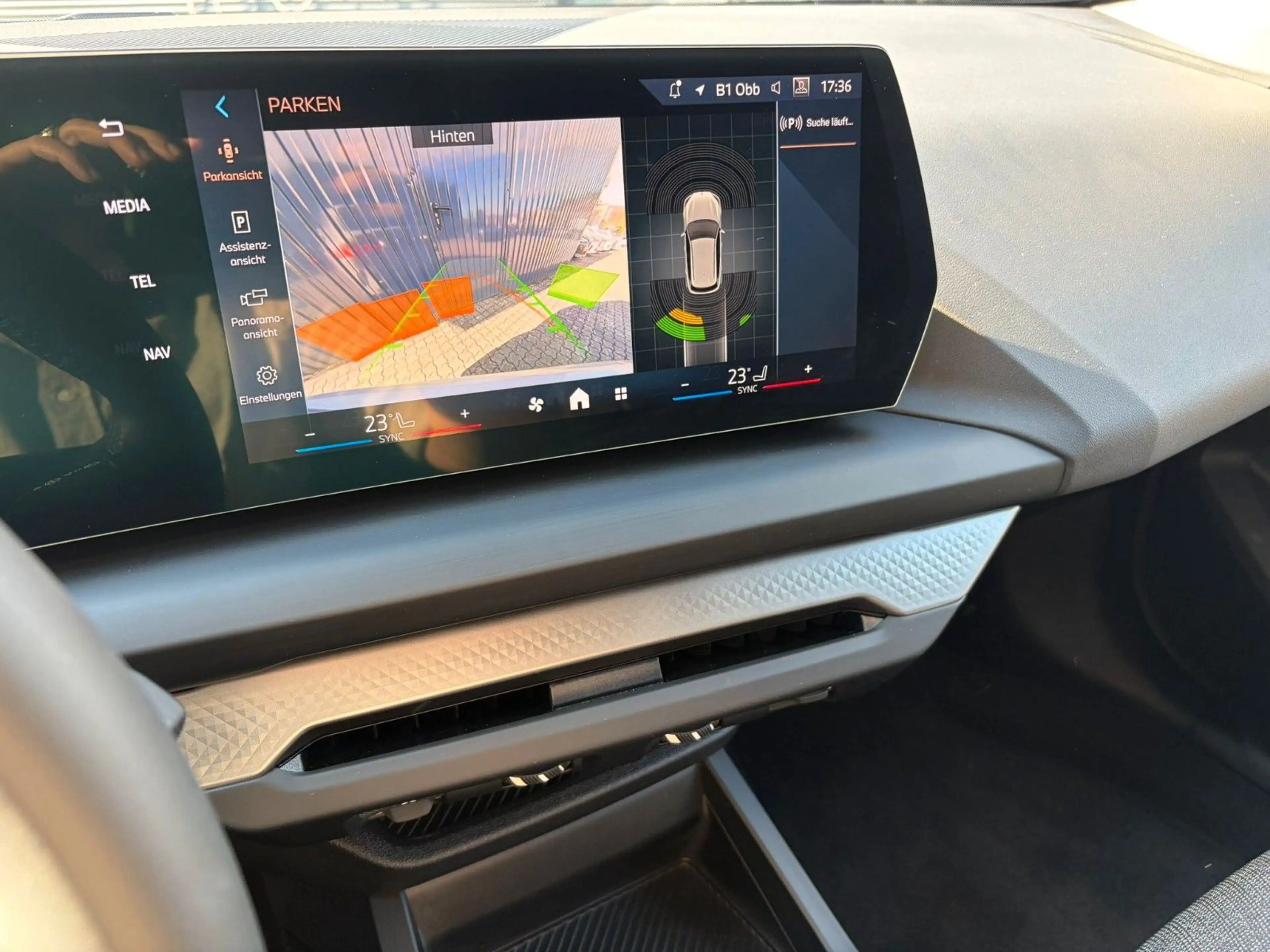 BMW 120 i Autom. 5-Türer/ getöntScheib/LED/Kamera — photo 11