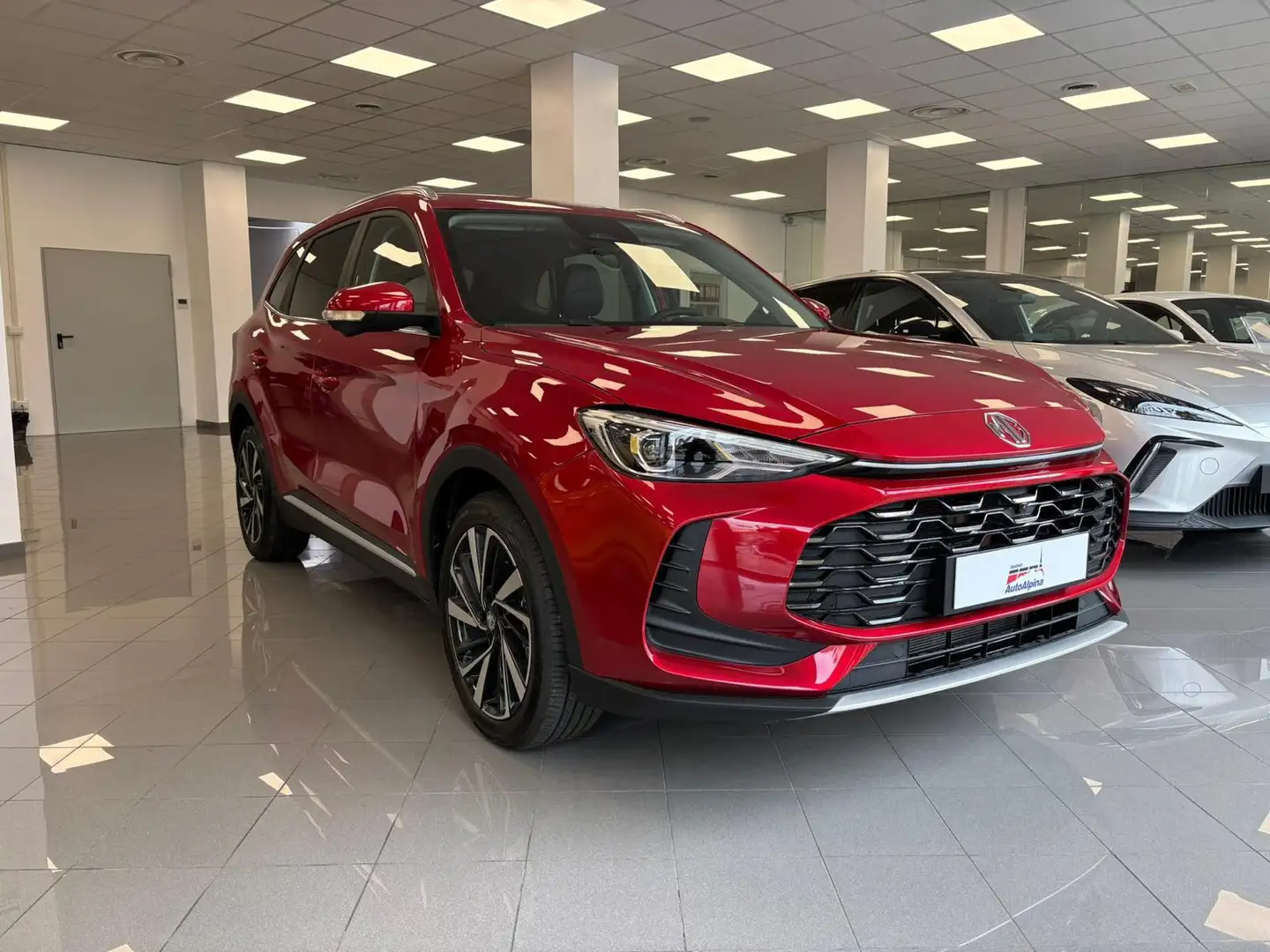 MG ZS 1.5 HYBRID+ LUXURY Rouge - 1