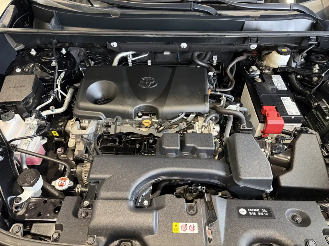 Toyota RAV 4 снимка Toyota RAV 4