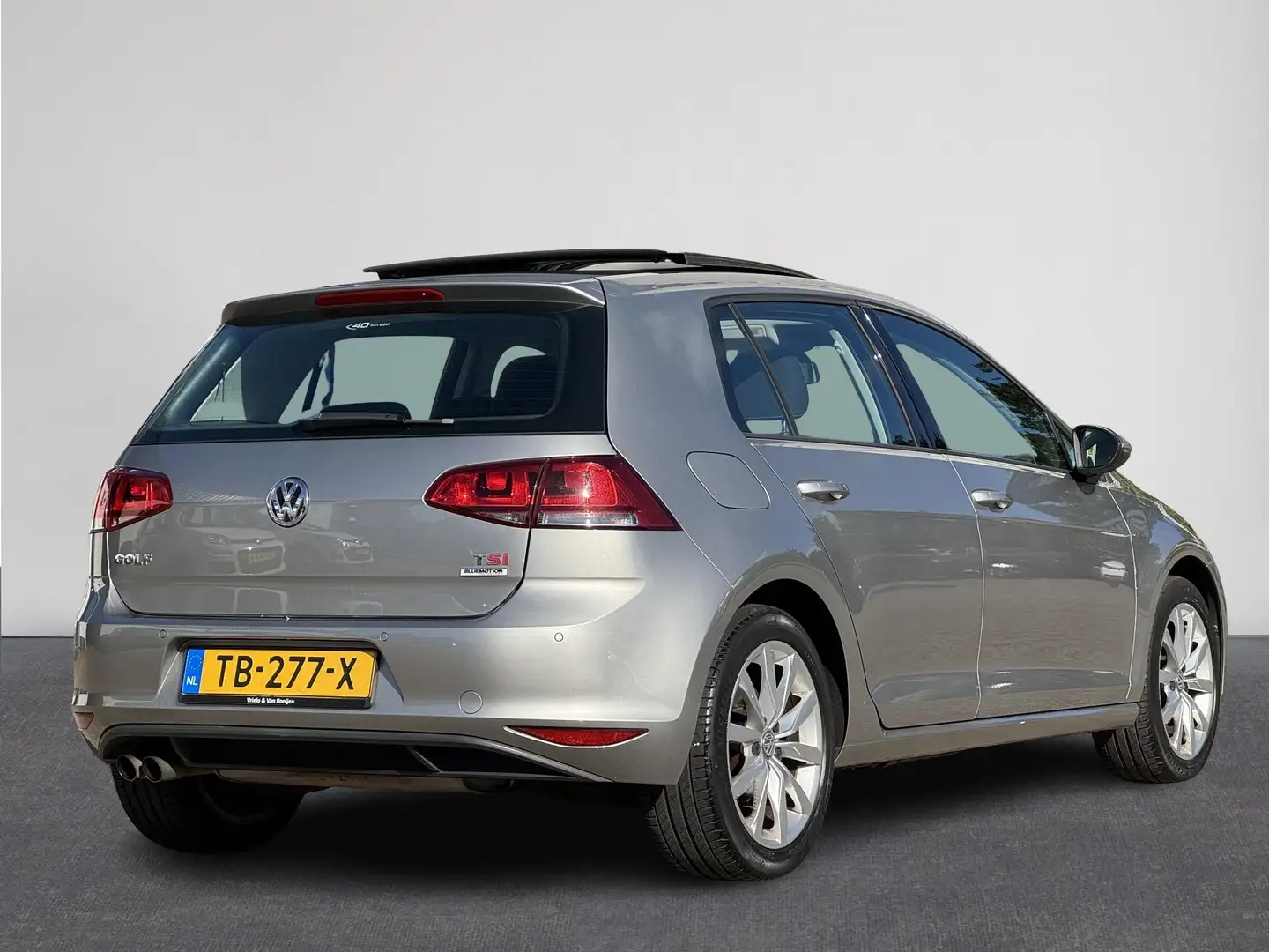 Volkswagen Golf 1.4 TSI ACT Highline | Automaat | PDC | Stoelverwa Grijs - 2