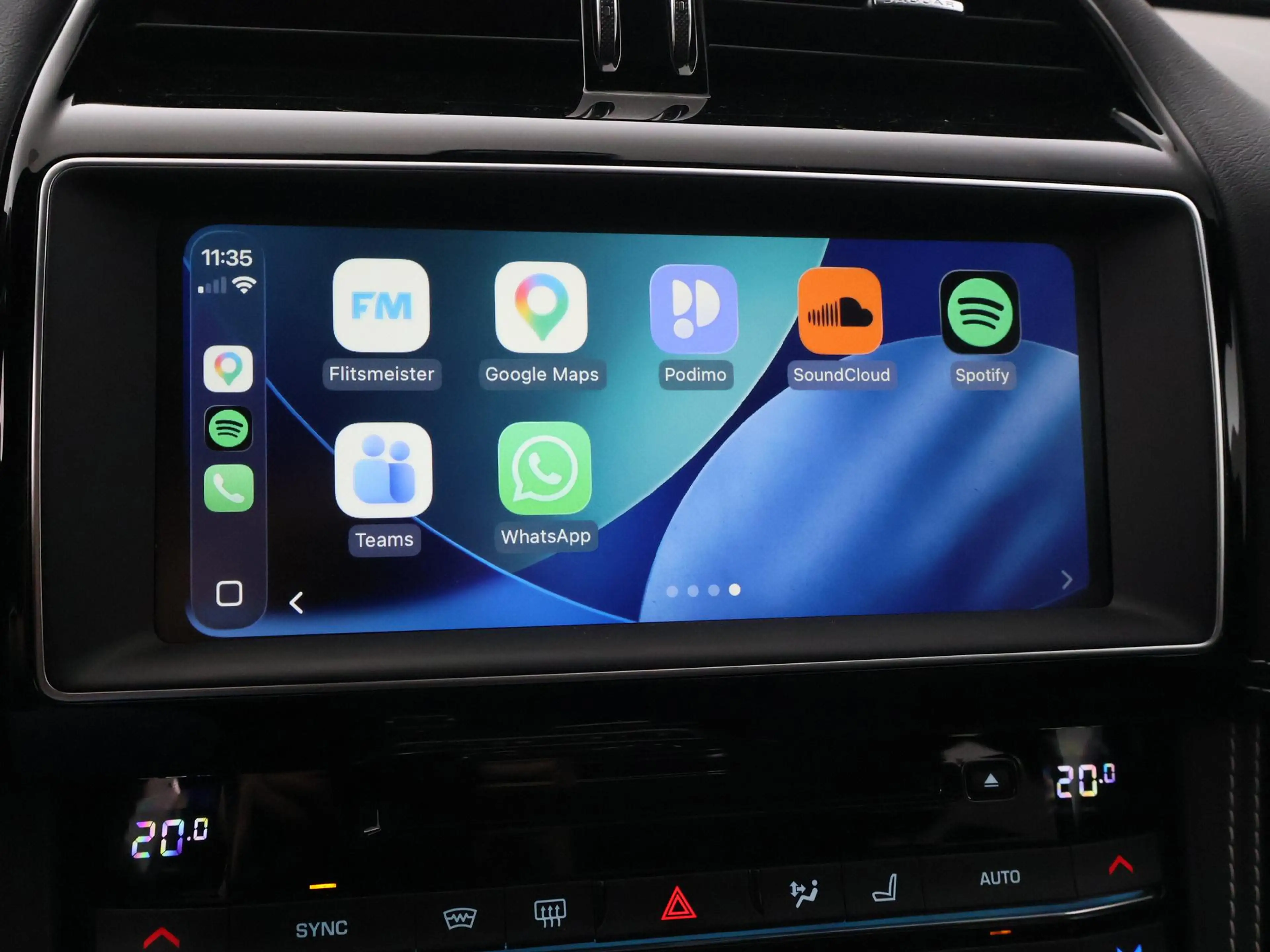 Jaguar F-Pace 2.0T 250 PK AWD R-SPORT + PANORAMA | ADAPTIVE CC | — photo 39