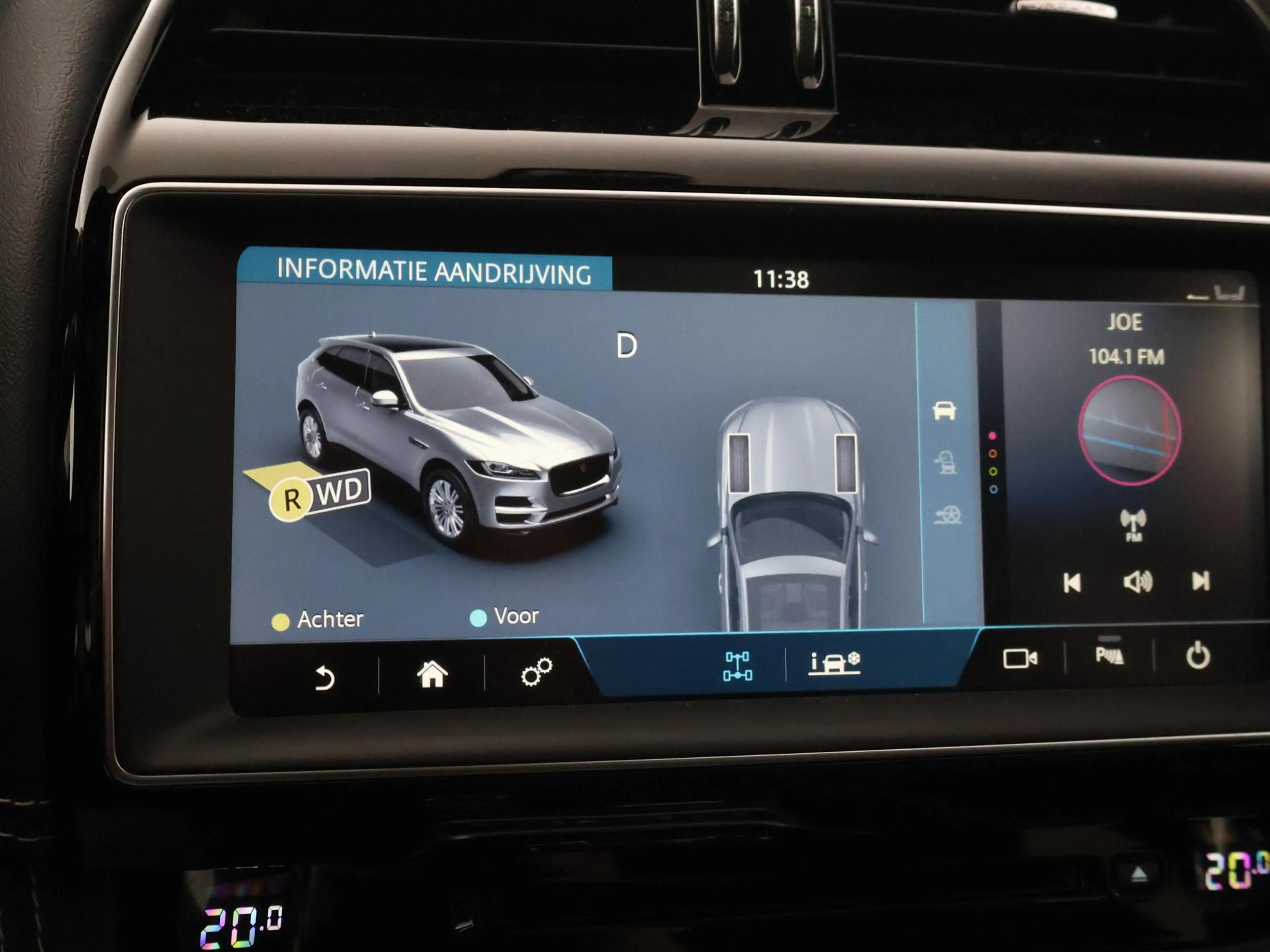 Jaguar F-Pace 2.0T 250 PK AWD R-SPORT + PANORAMA | ADAPTIVE CC | — photo 35