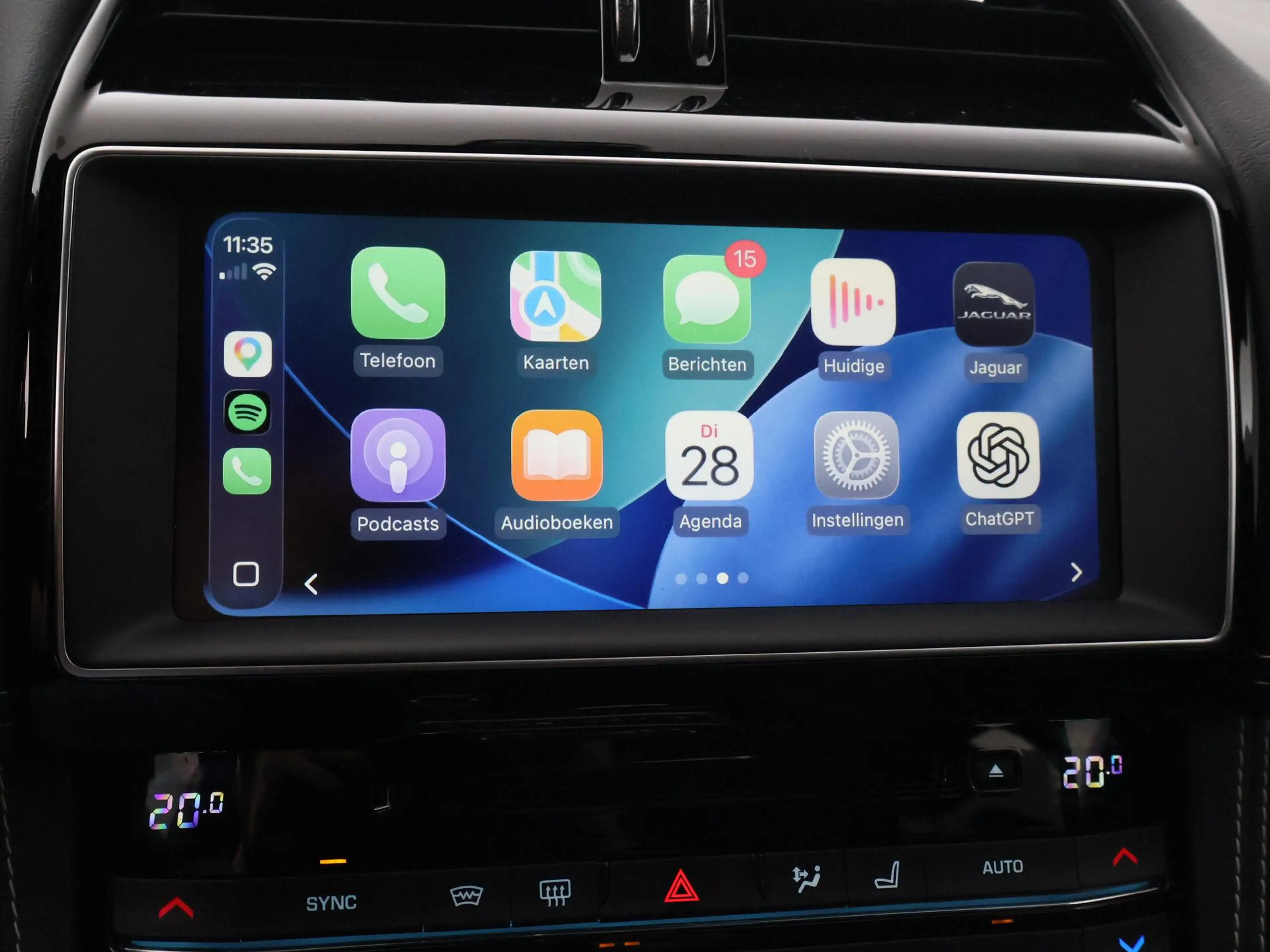 Jaguar F-Pace 2.0T 250 PK AWD R-SPORT + PANORAMA | ADAPTIVE CC | — photo 10
