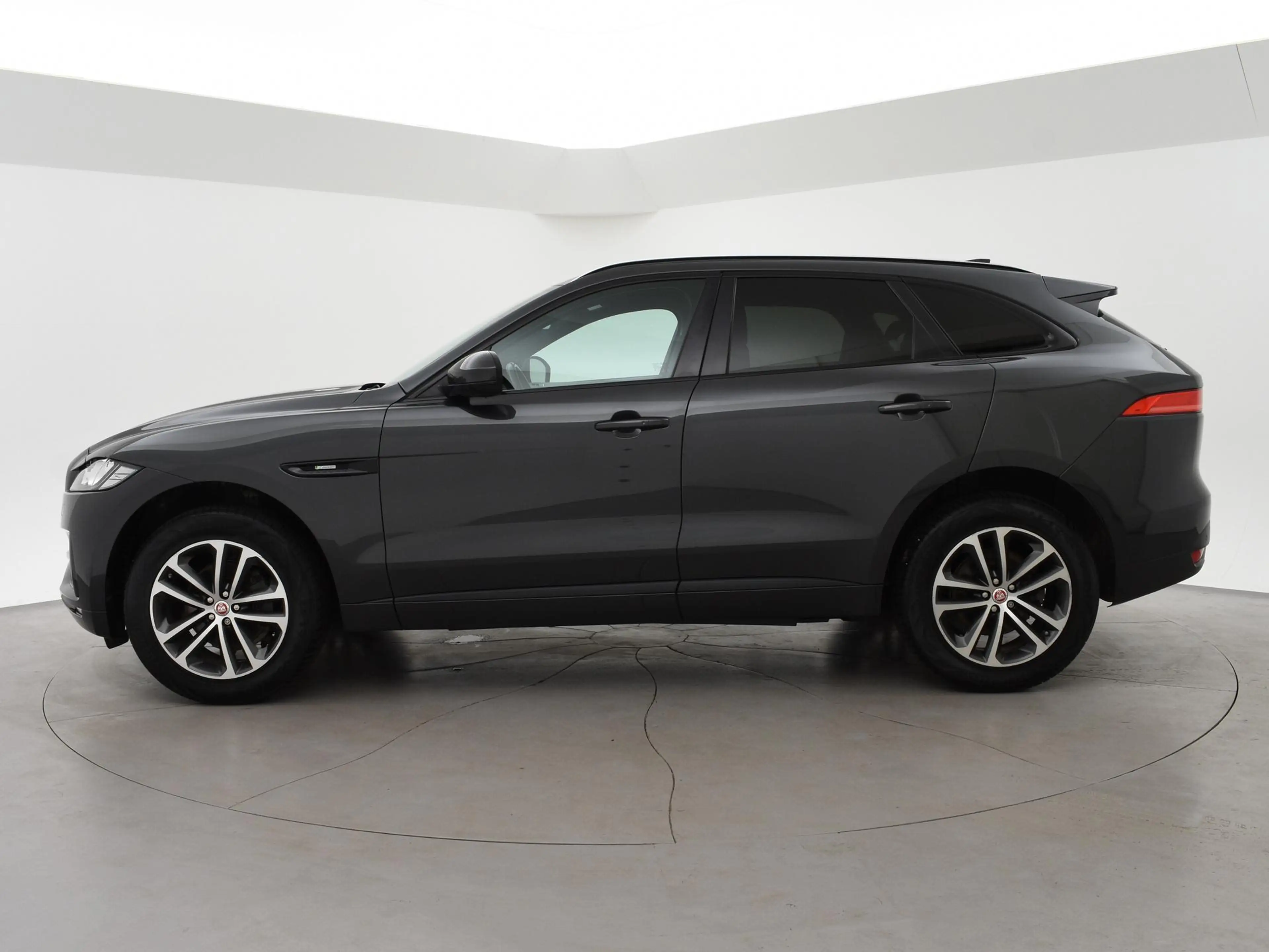 Jaguar F-Pace 2.0T 250 PK AWD R-SPORT + PANORAMA | ADAPTIVE CC | — photo 5