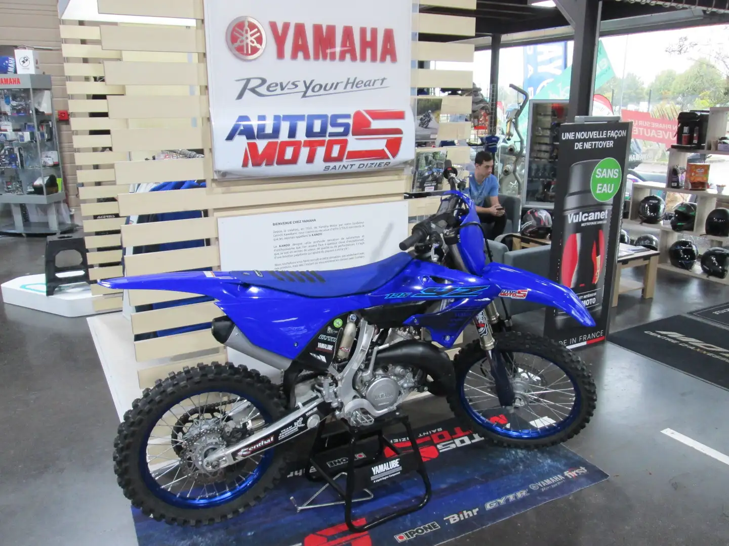 Yamaha Bleu - 2