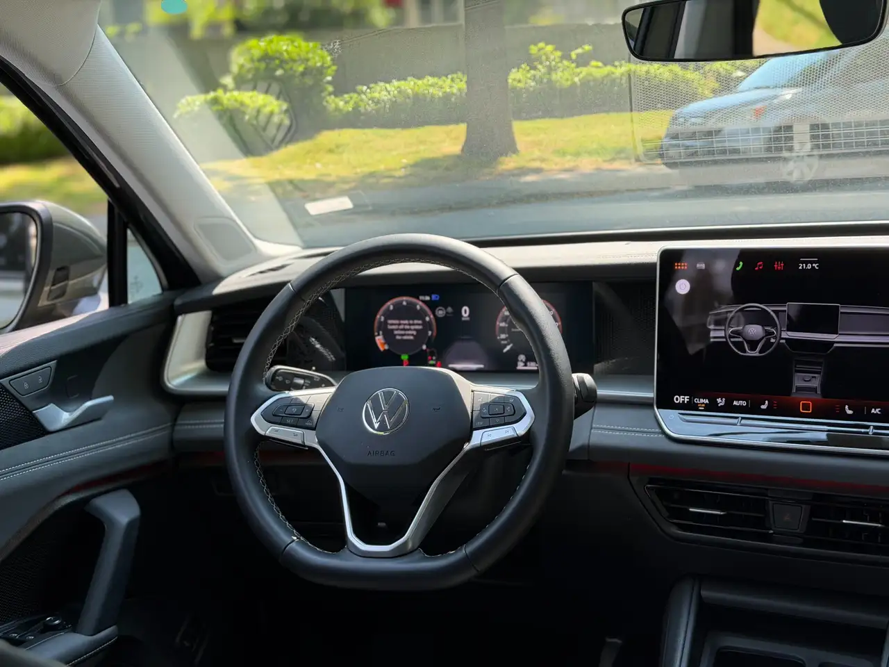 Volkswagen Tiguan photo Volkswagen Tiguan