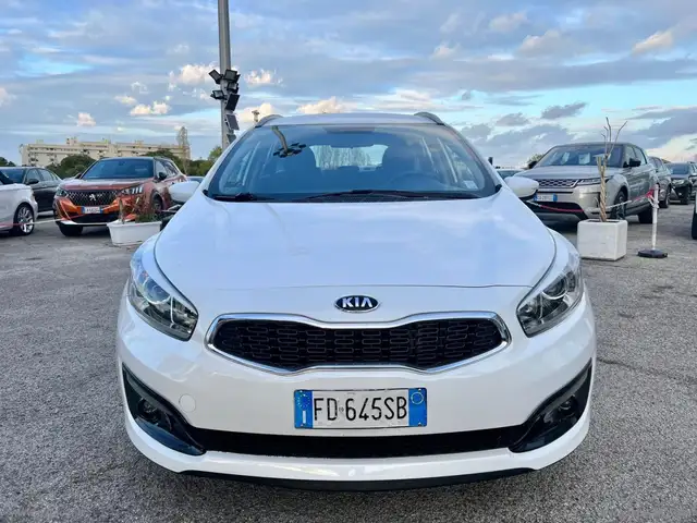 Kia Ceed view 2