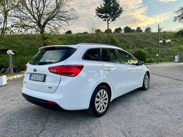 Kia Ceed view 14