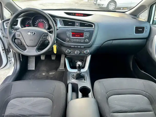 Kia Ceed view 11