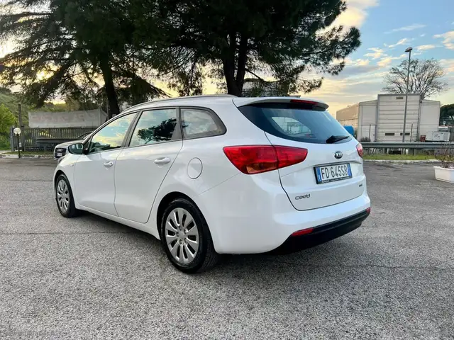 Kia Ceed view 12
