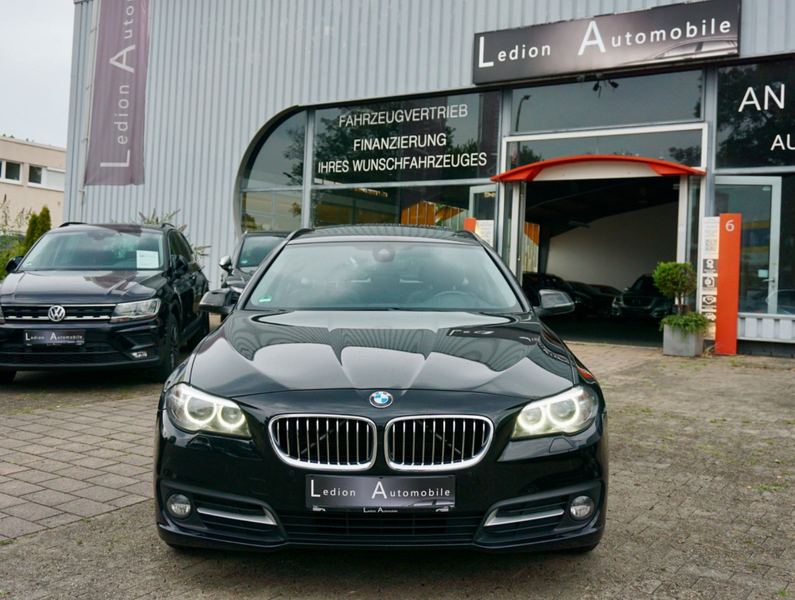 BMW 530 5 Touring 530 d xDrive Sport line — photo 10