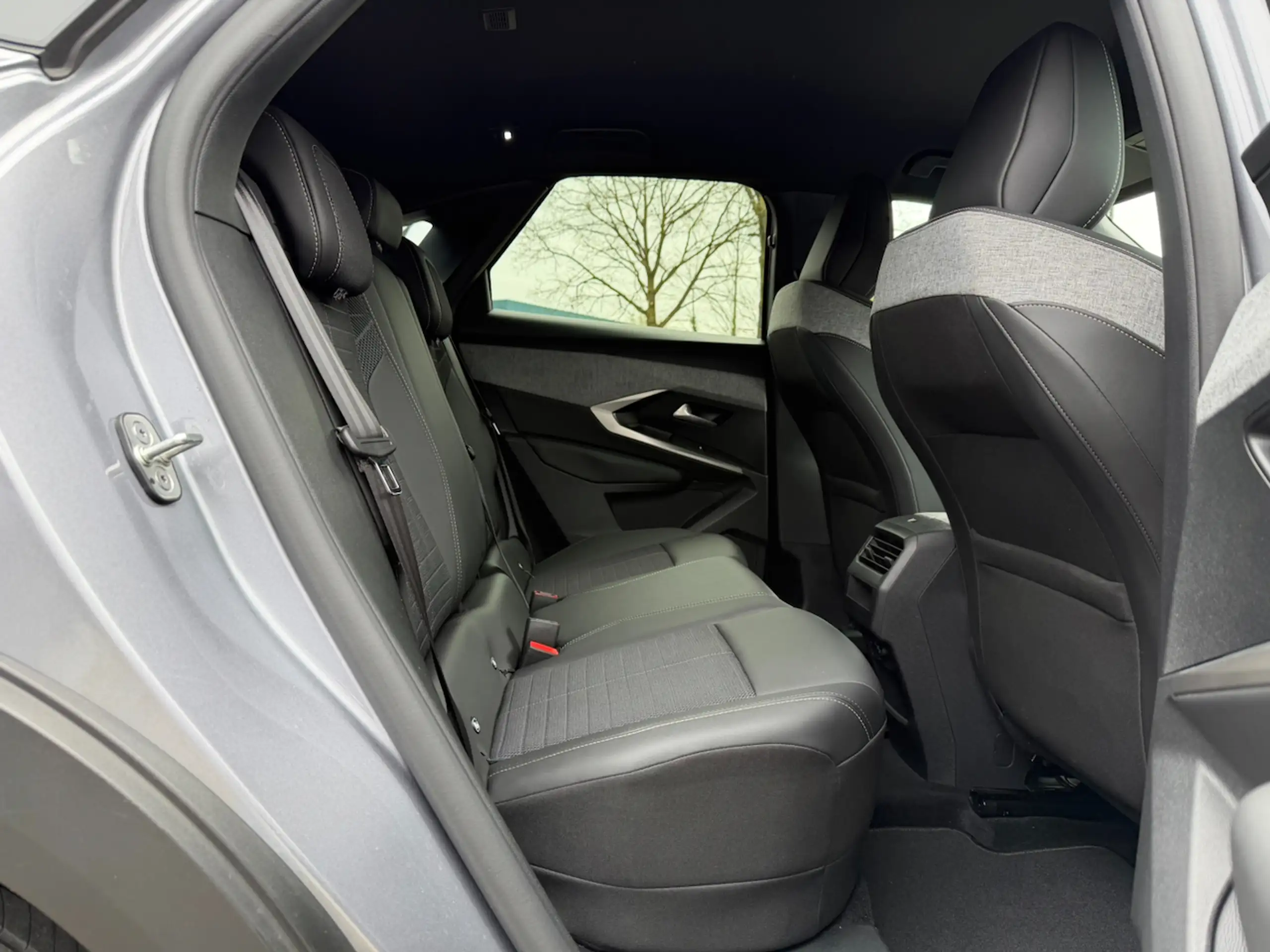 Peugeot 3008 ALLURE DISTRIBUTIEKETTING CARPLAY 360°CAM KEYLESS — 6/18