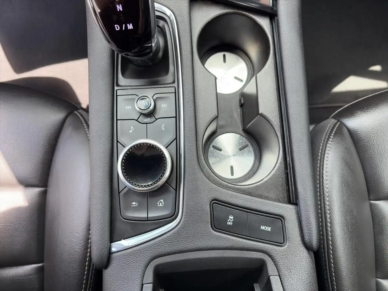Cadillac XT5 photo Cadillac XT5