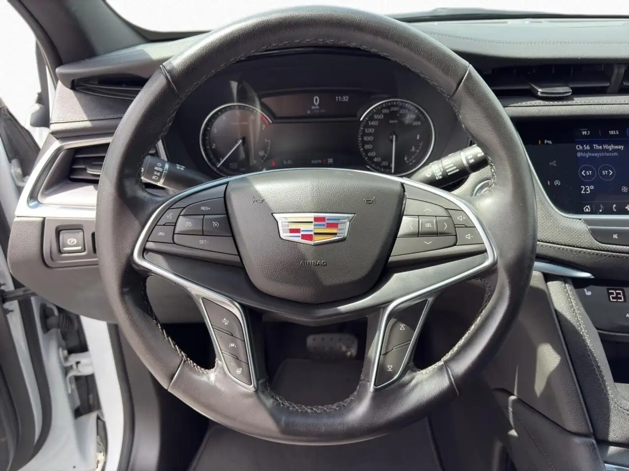 Cadillac XT5 photo Cadillac XT5