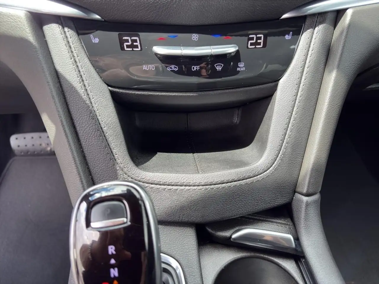 Cadillac XT5 photo Cadillac XT5