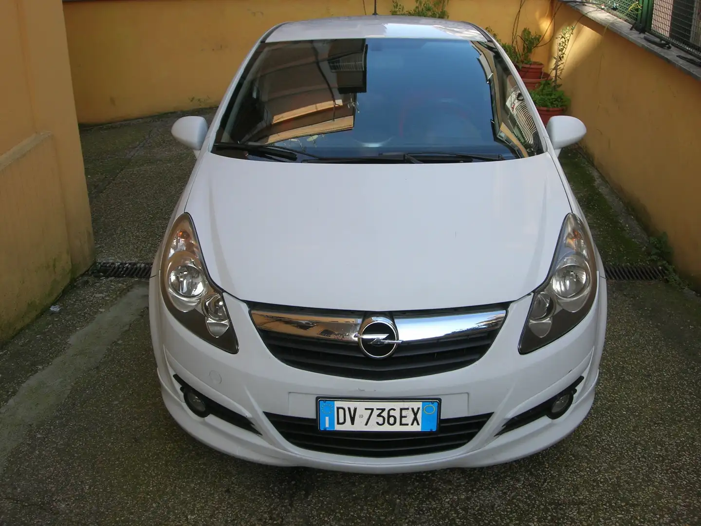 Opel Corsa Corsa 3p 1.6 turbo Gsi 150cv Bianco - 1