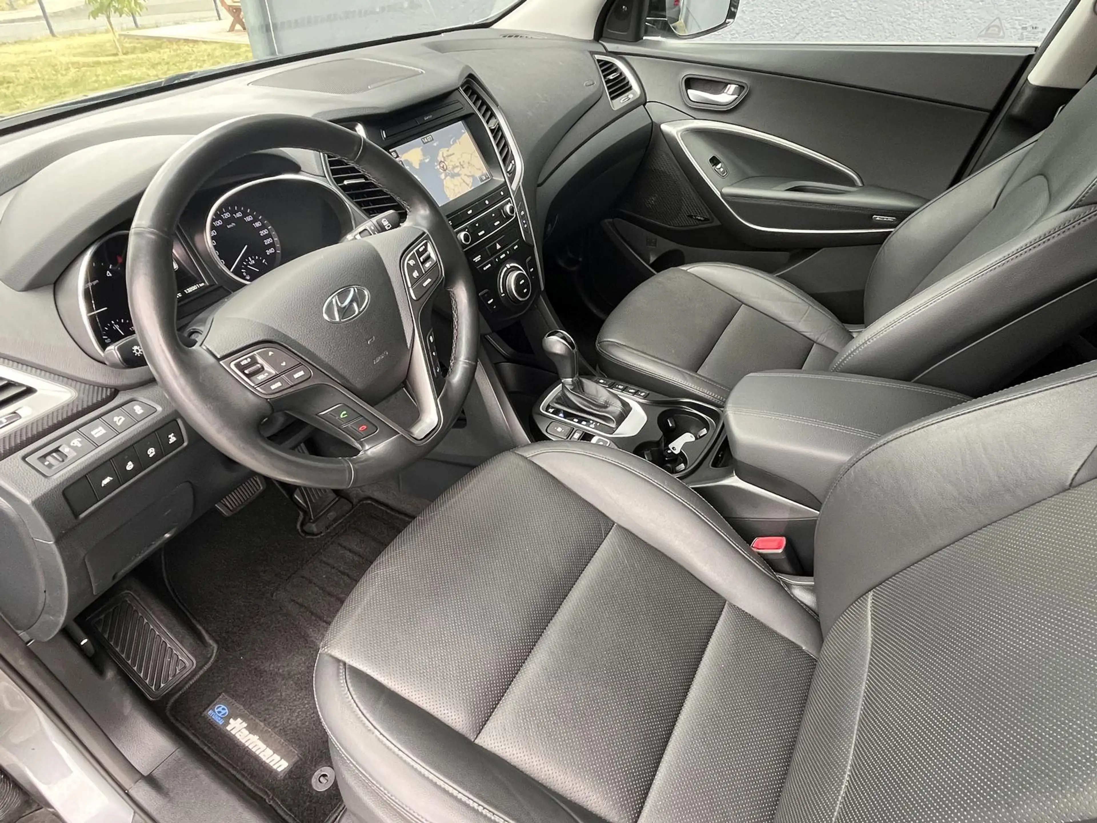 Hyundai SANTA FE blue Premium 4WD Metallic — photo 13