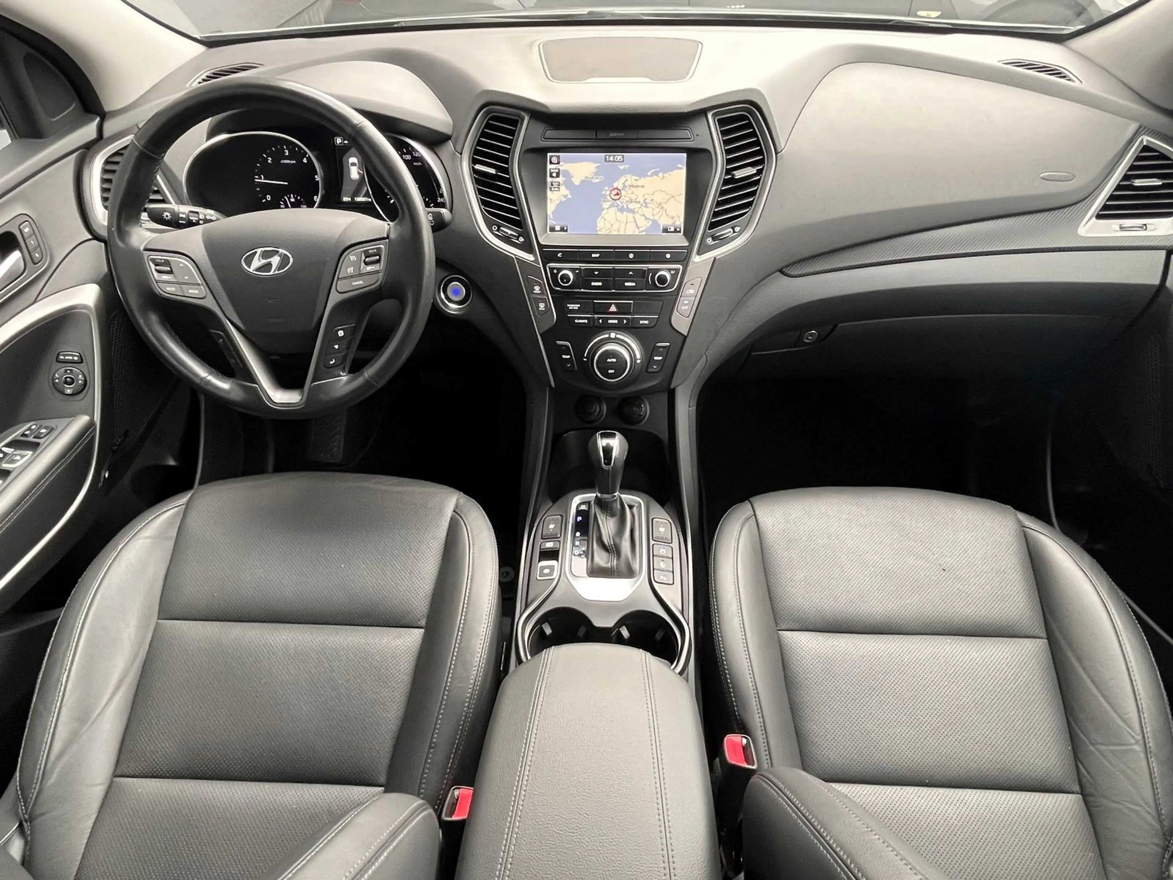 Hyundai SANTA FE blue Premium 4WD Metallic — photo 12