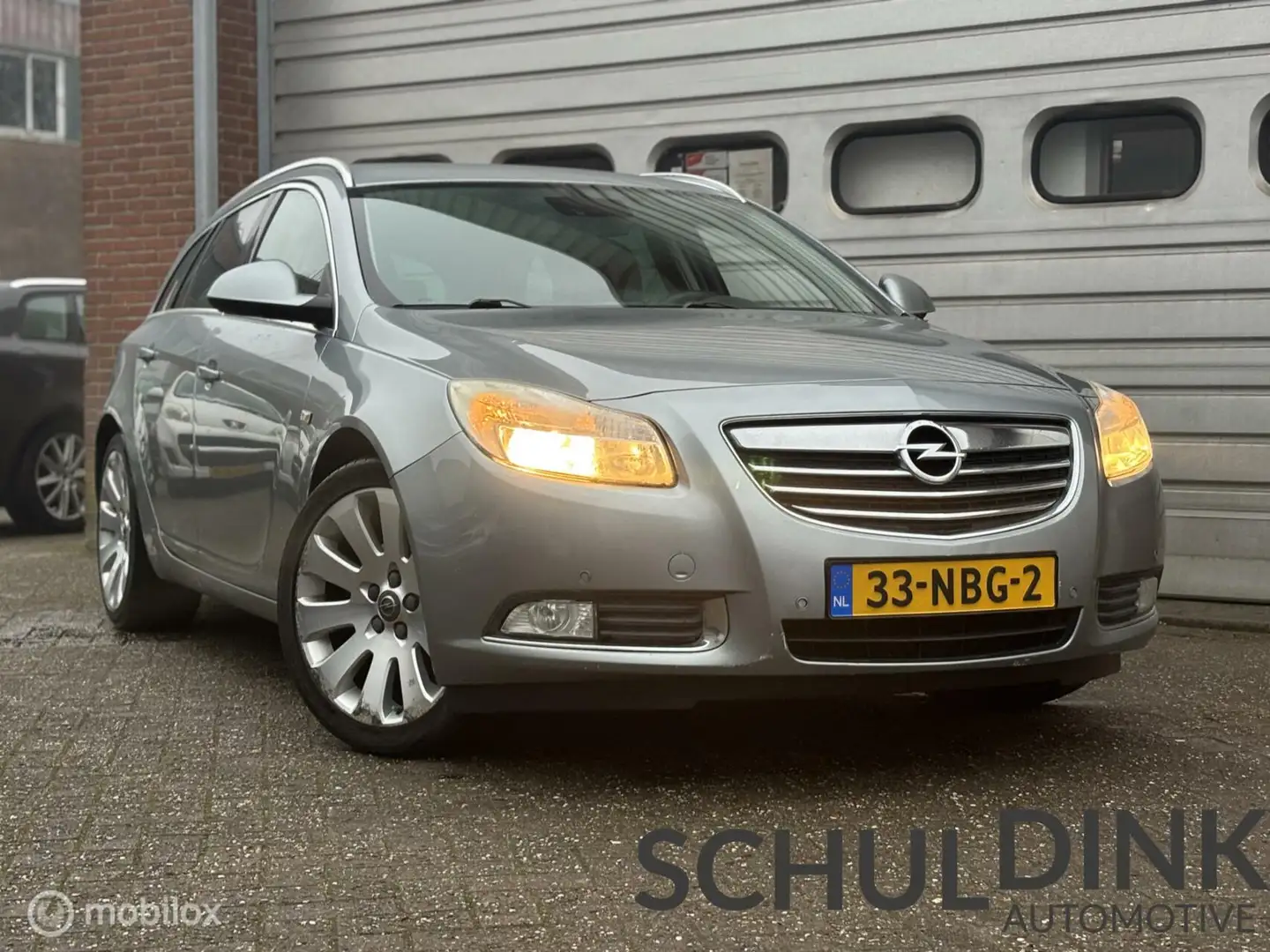 Opel Insignia Sports Tourer 1.6 turbo Cosmo TREKHAAK|CRUISE CONT Grau - 1