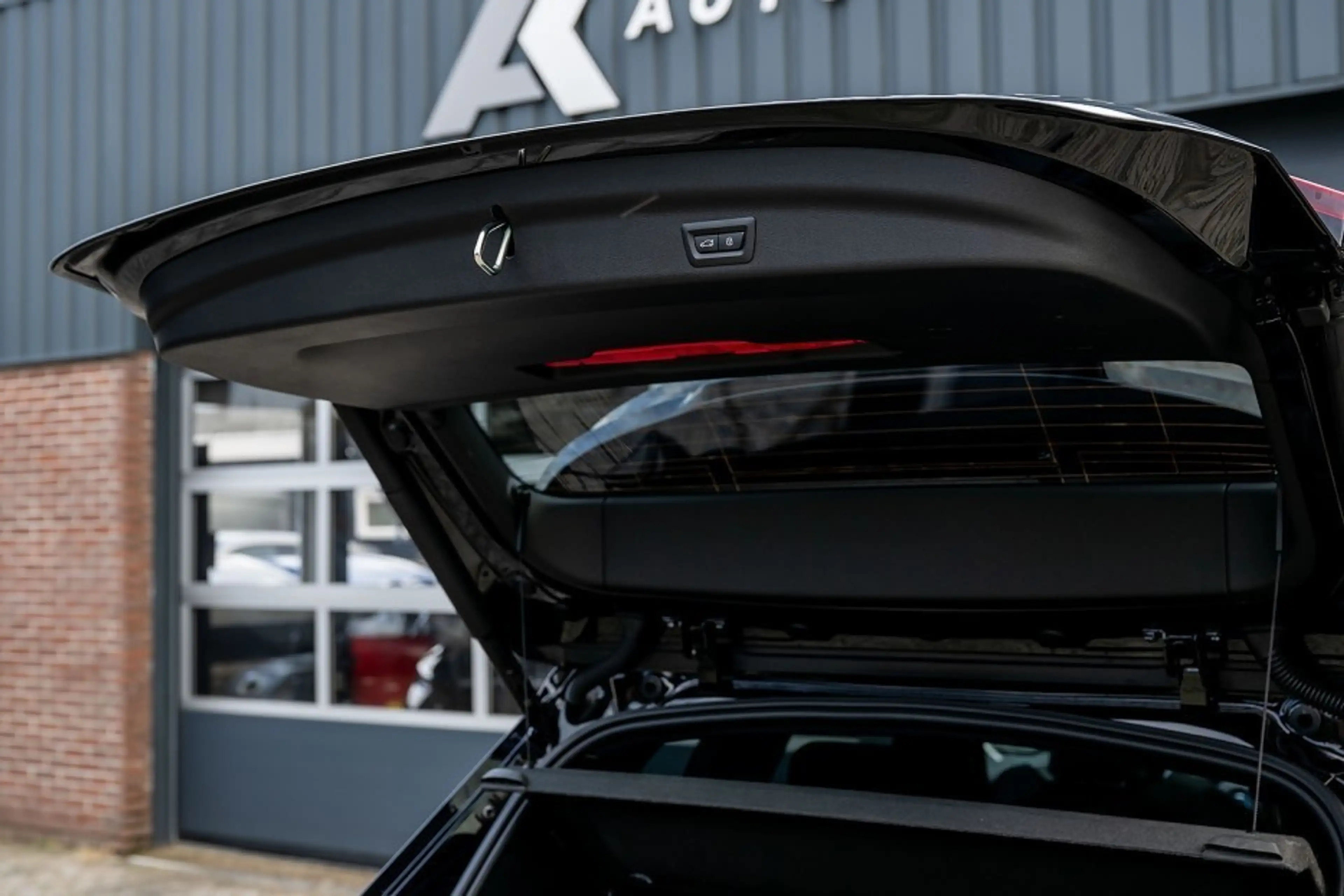 BMW X1 30e xDrive M Sport | Driving Ass. Plus | Panoramad — photo 5