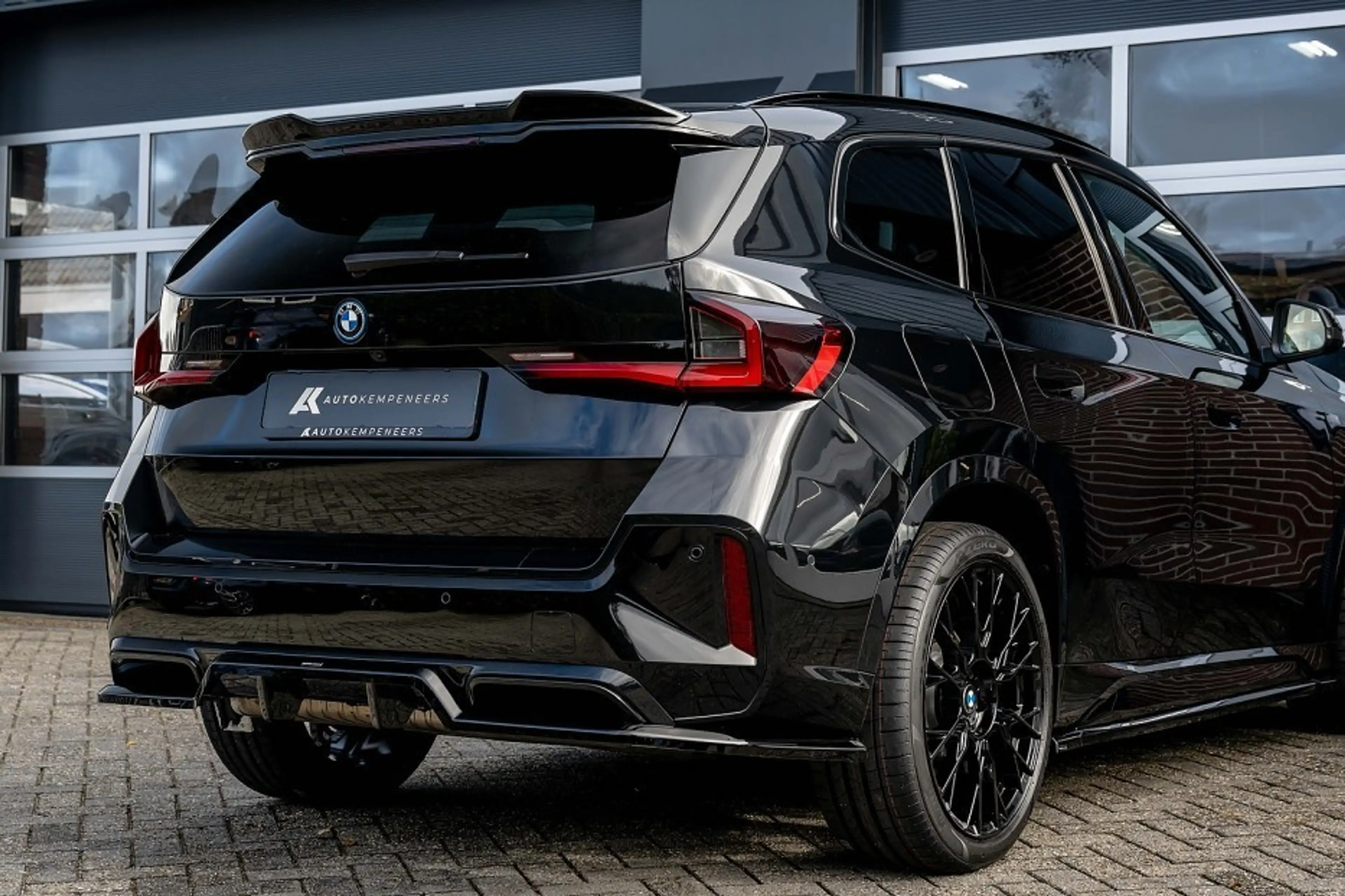 BMW X1 30e xDrive M Sport | Driving Ass. Plus | Panoramad — photo 3