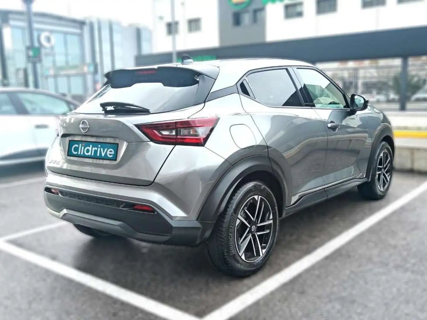 Nissan Juke DIG-T 84 kW (114 CV) 6M/T Tekna Gris - 2