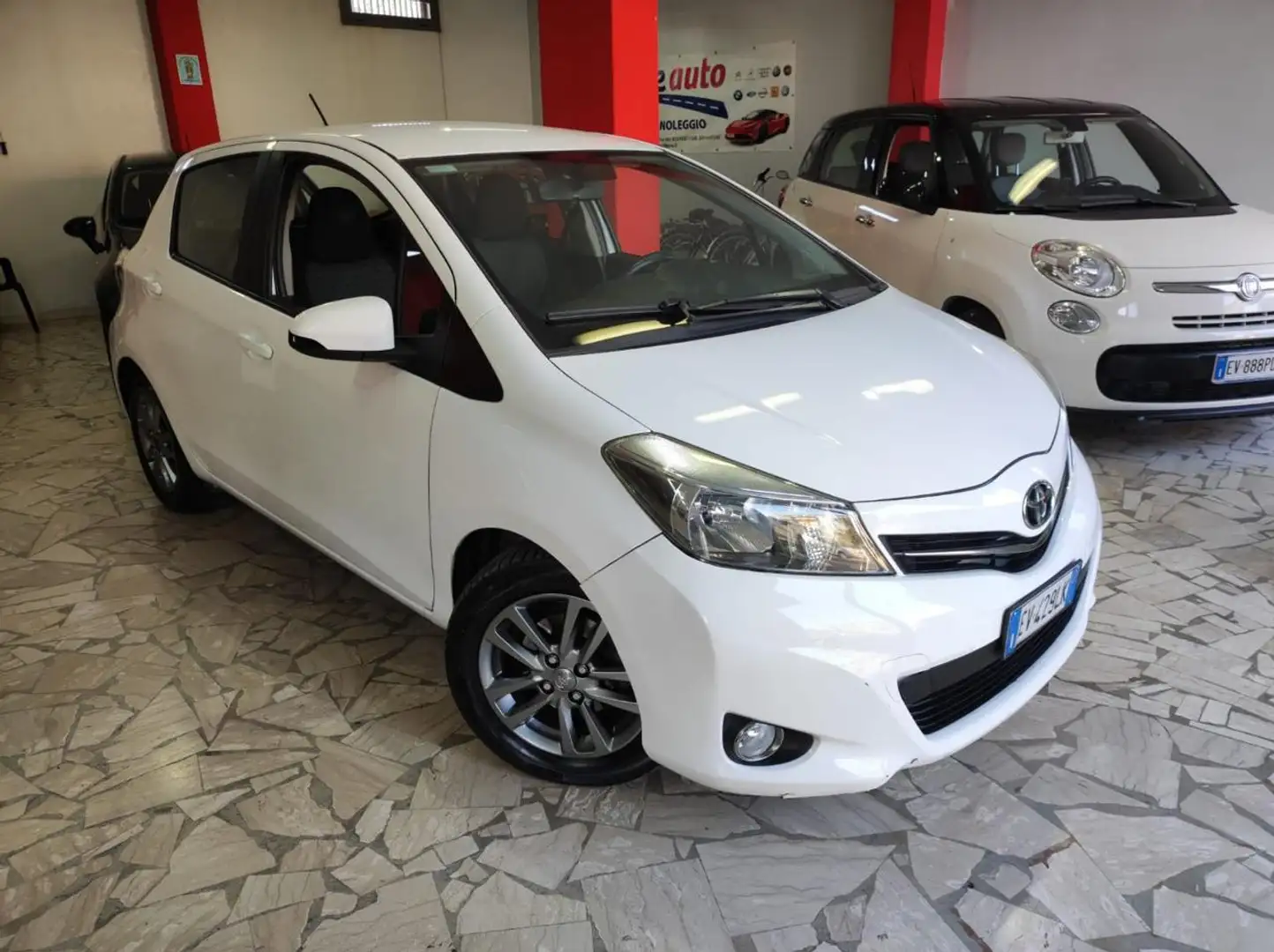 Toyota Yaris 1.4 D-4D 5 porte Lounge Bianco - 1