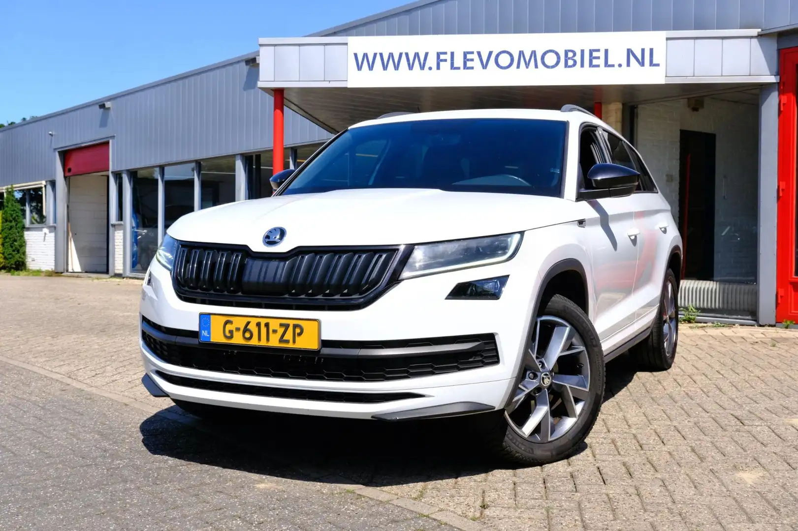 Skoda Kodiaq 1.5 TSI Sportline Business LED|Navi|Sportstoelen|1 Wit - 1
