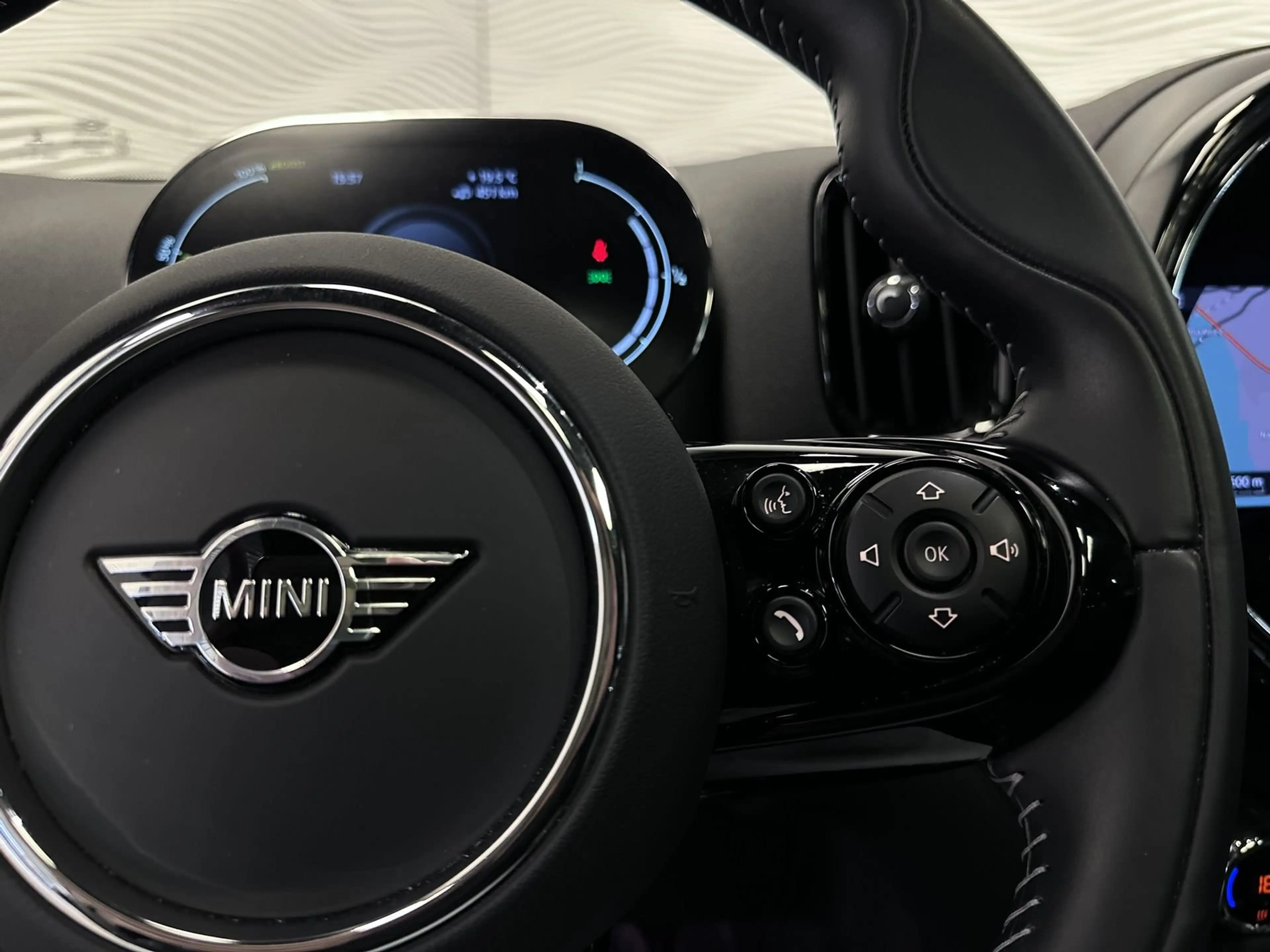 MINI Cooper SE Countryman *ALL4*PHEV*"MINI YOURS"*PANO DAK*CARPLAY* — photo 27