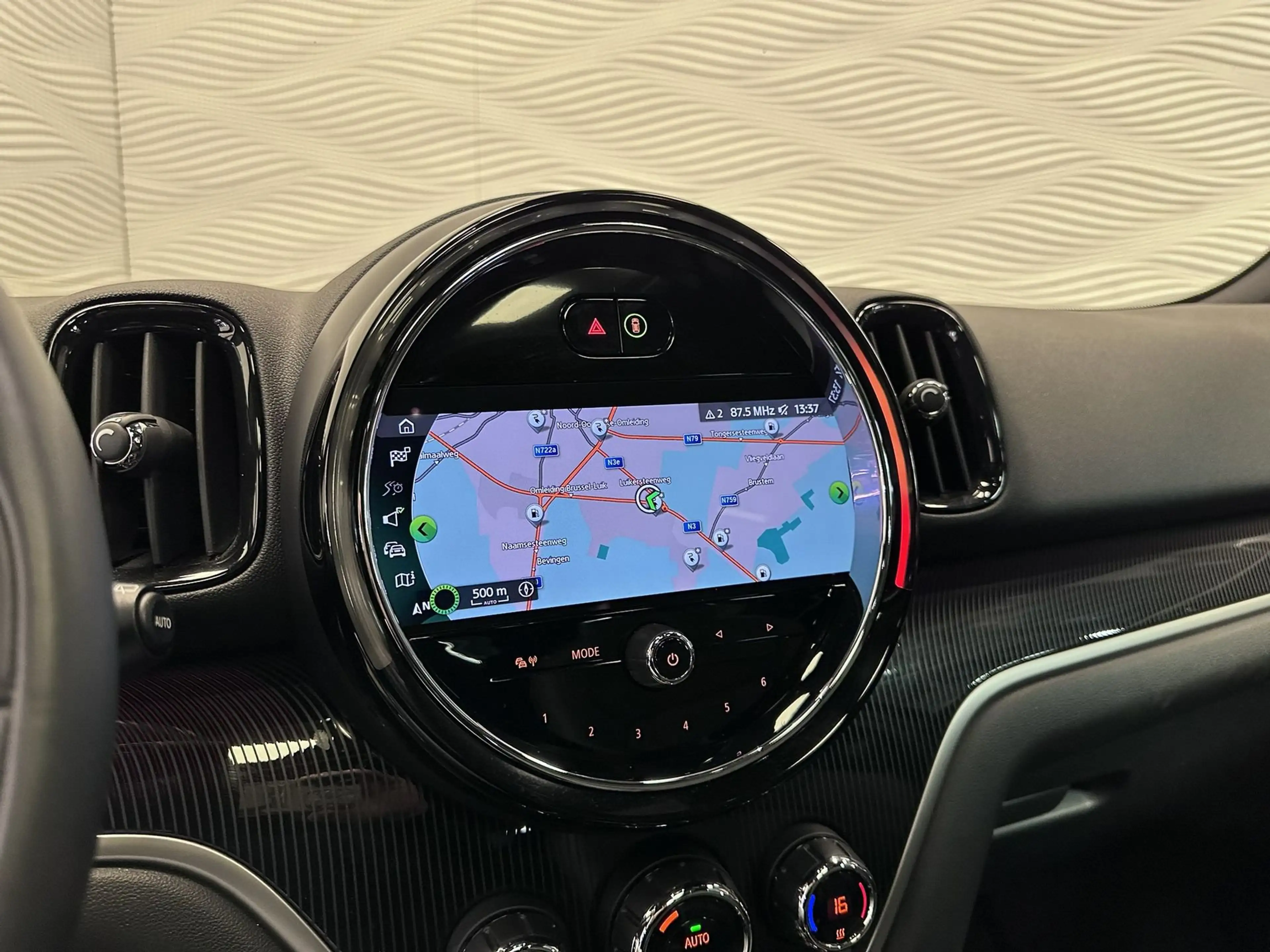 MINI Cooper SE Countryman *ALL4*PHEV*"MINI YOURS"*PANO DAK*CARPLAY* — photo 30