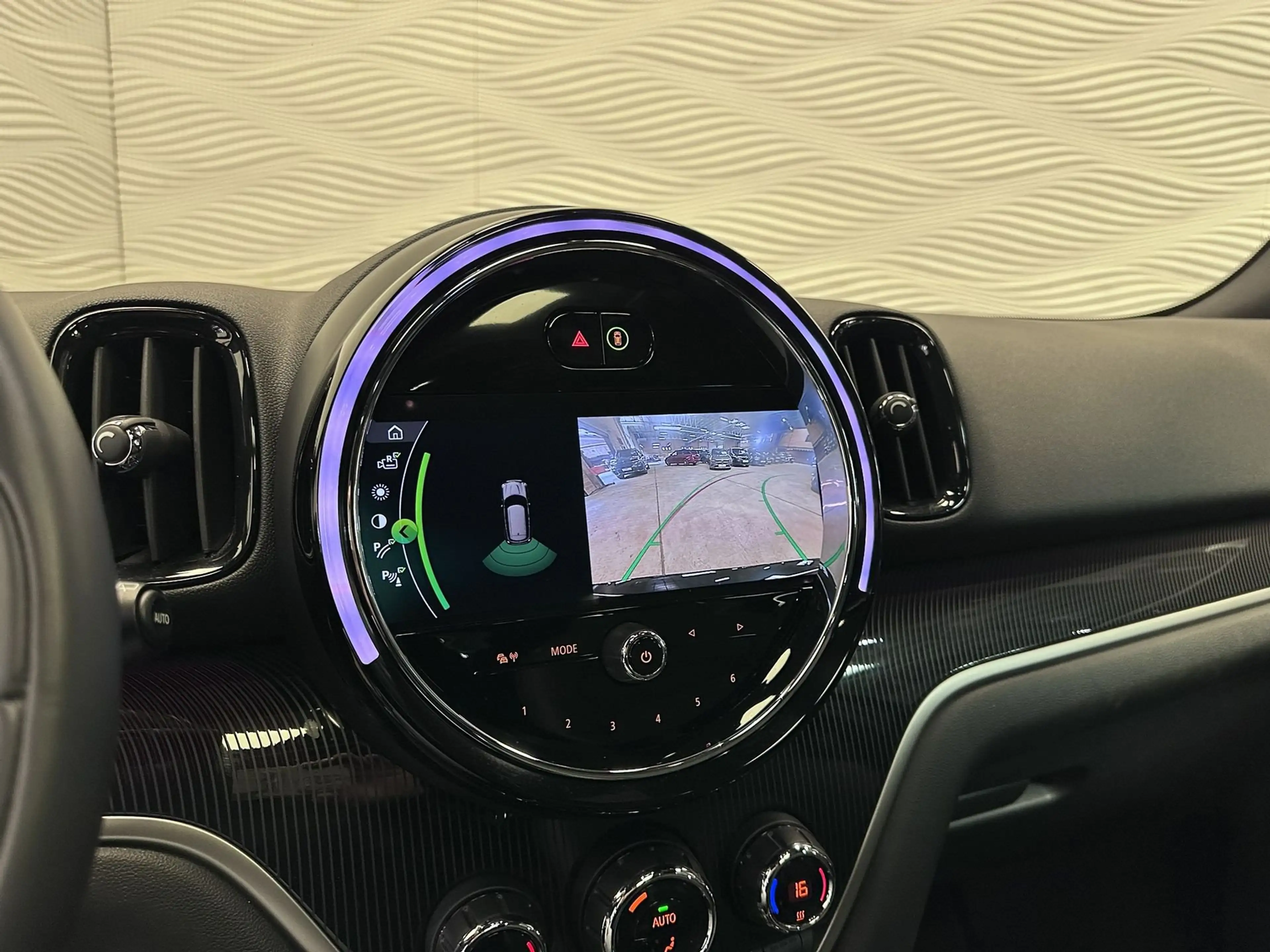 MINI Cooper SE Countryman *ALL4*PHEV*"MINI YOURS"*PANO DAK*CARPLAY* — photo 31