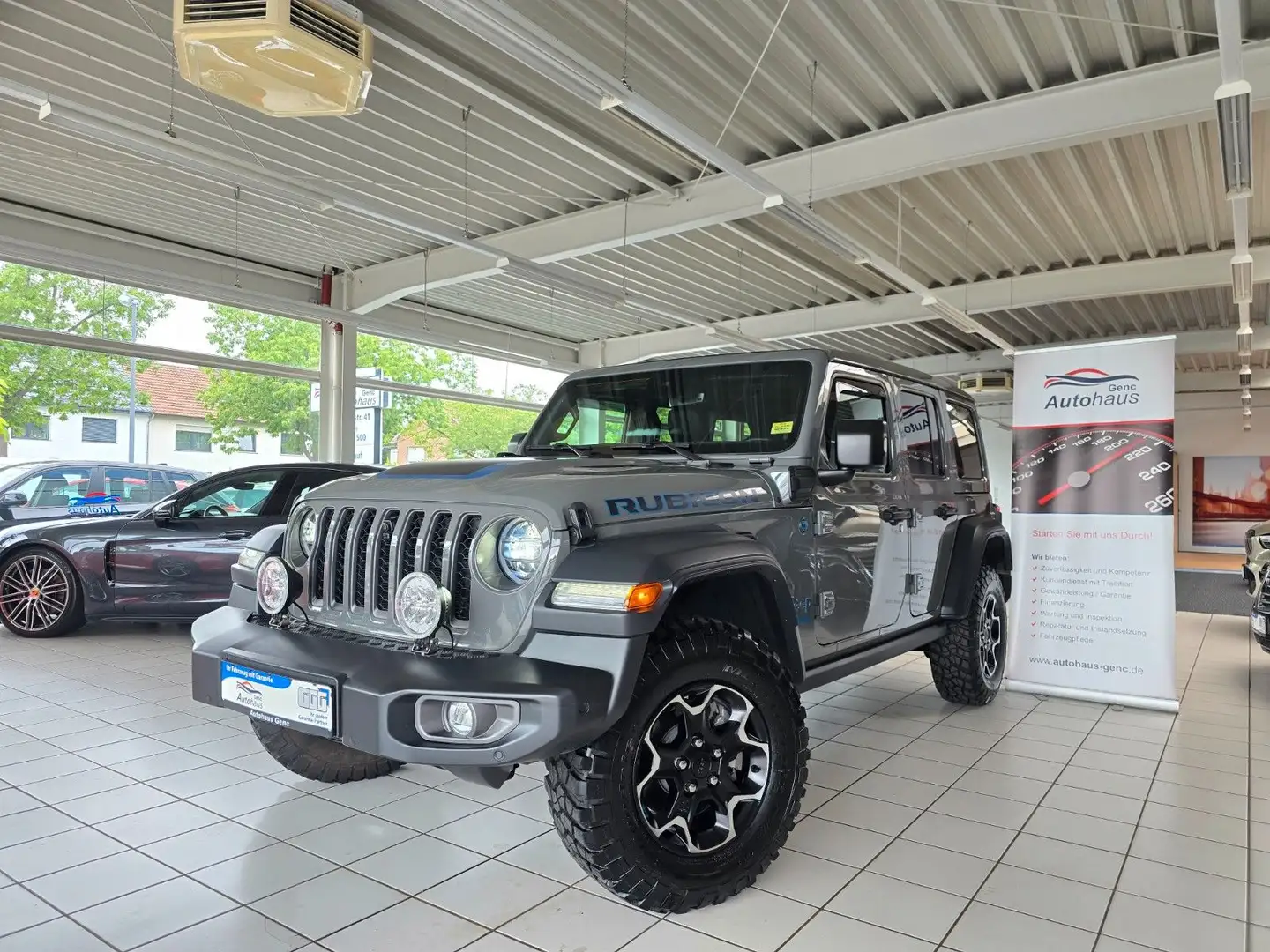 Jeep Wrangler Unlimited Plug-In Hybrid Rubicon Grau - 1