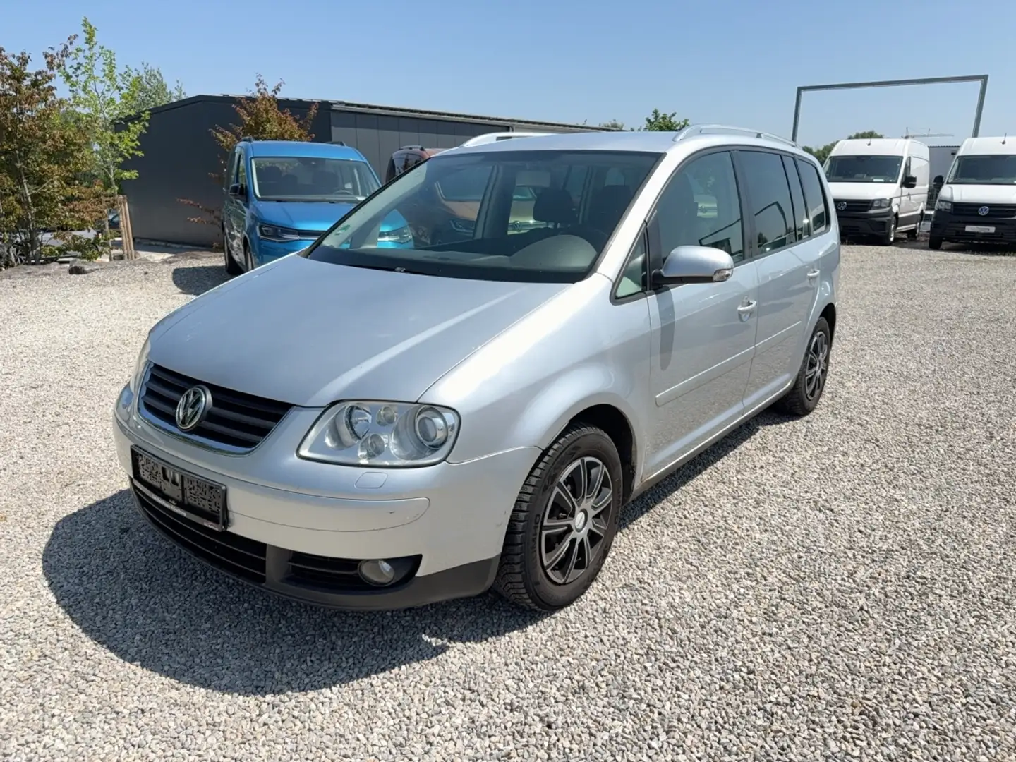 Volkswagen Touran TDi Highline BiXenon KlimaA W-Paket Navi Silber - 2