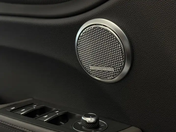Alfa Romeo Giulia 2023, foto 18