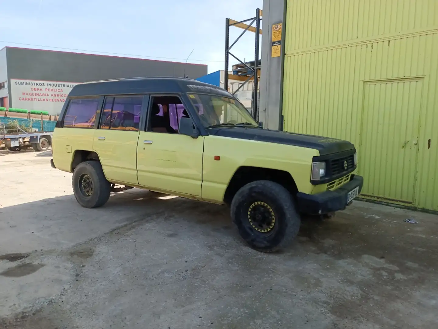 Nissan Patrol Largo TA 9pl. Verde - 1