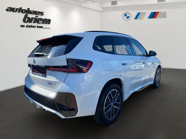 BMW X1 view 3